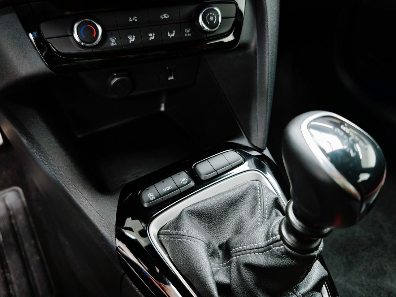 Foto Opel Corsa 14