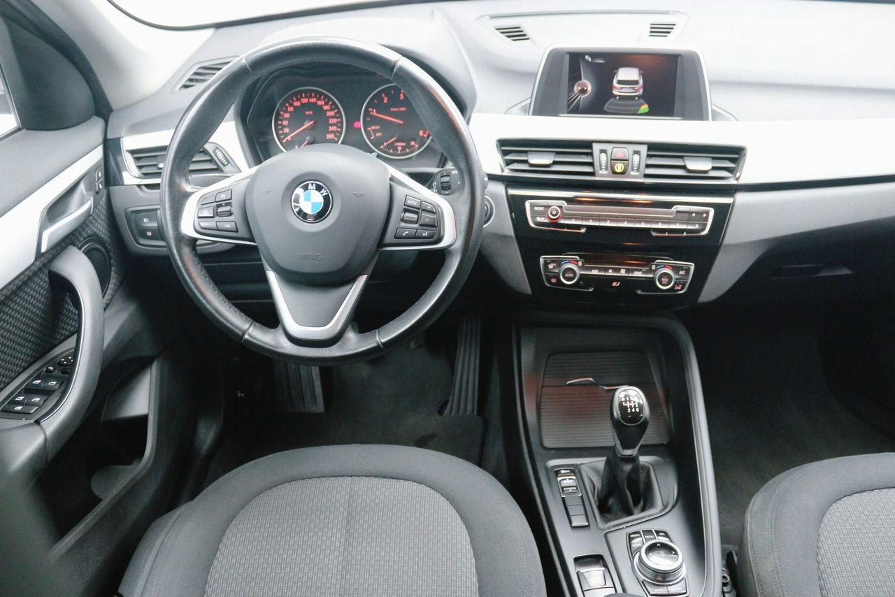 Foto BMW X1 16
