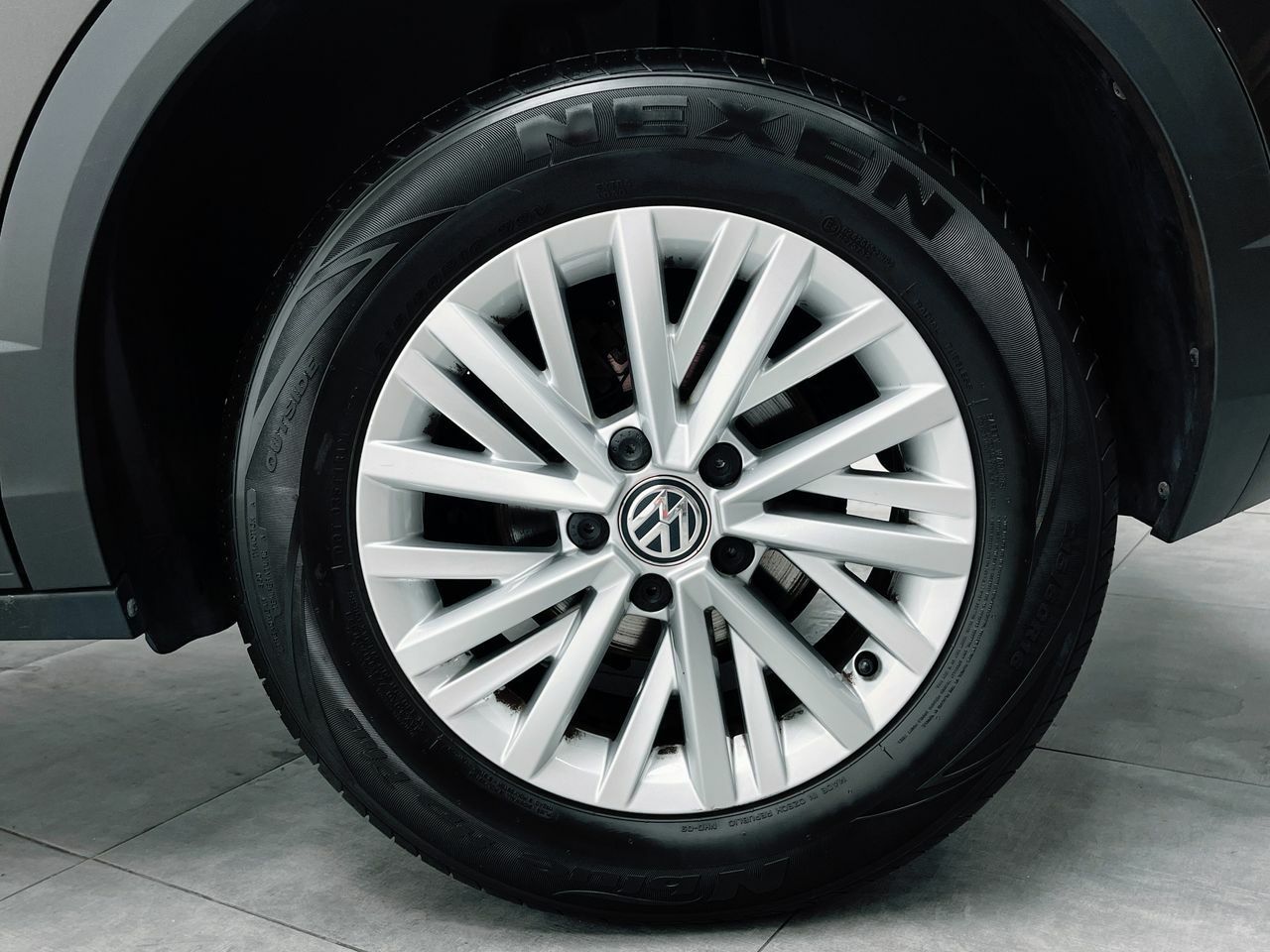 Foto Volkswagen T-Roc 26