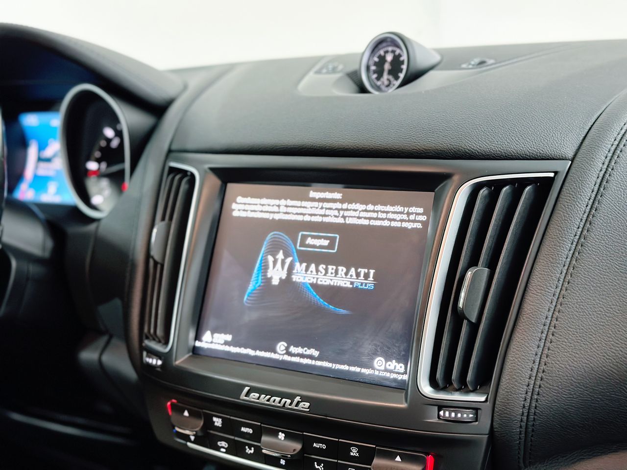 Foto Maserati Levante 34