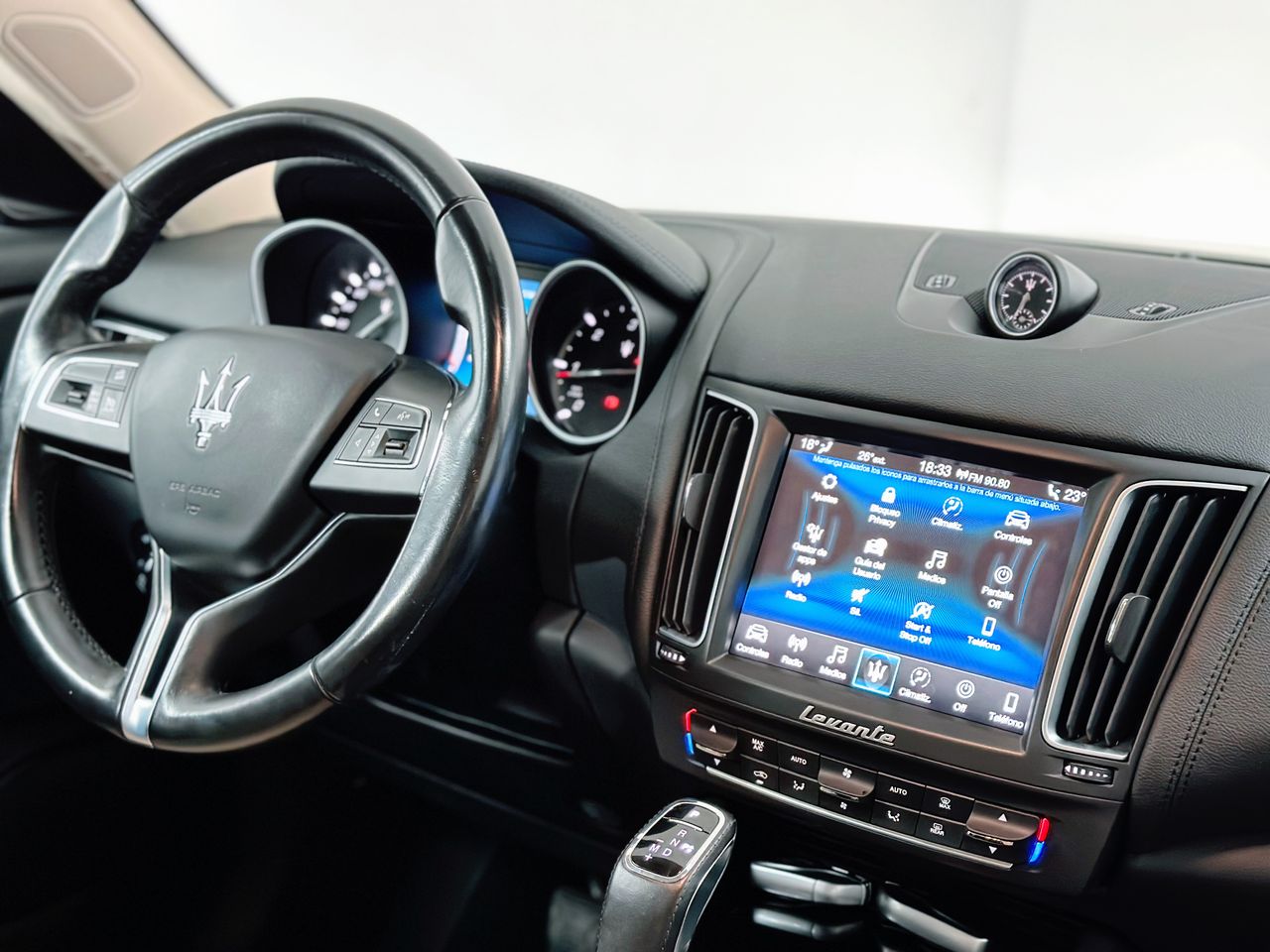 Foto Maserati Levante 38