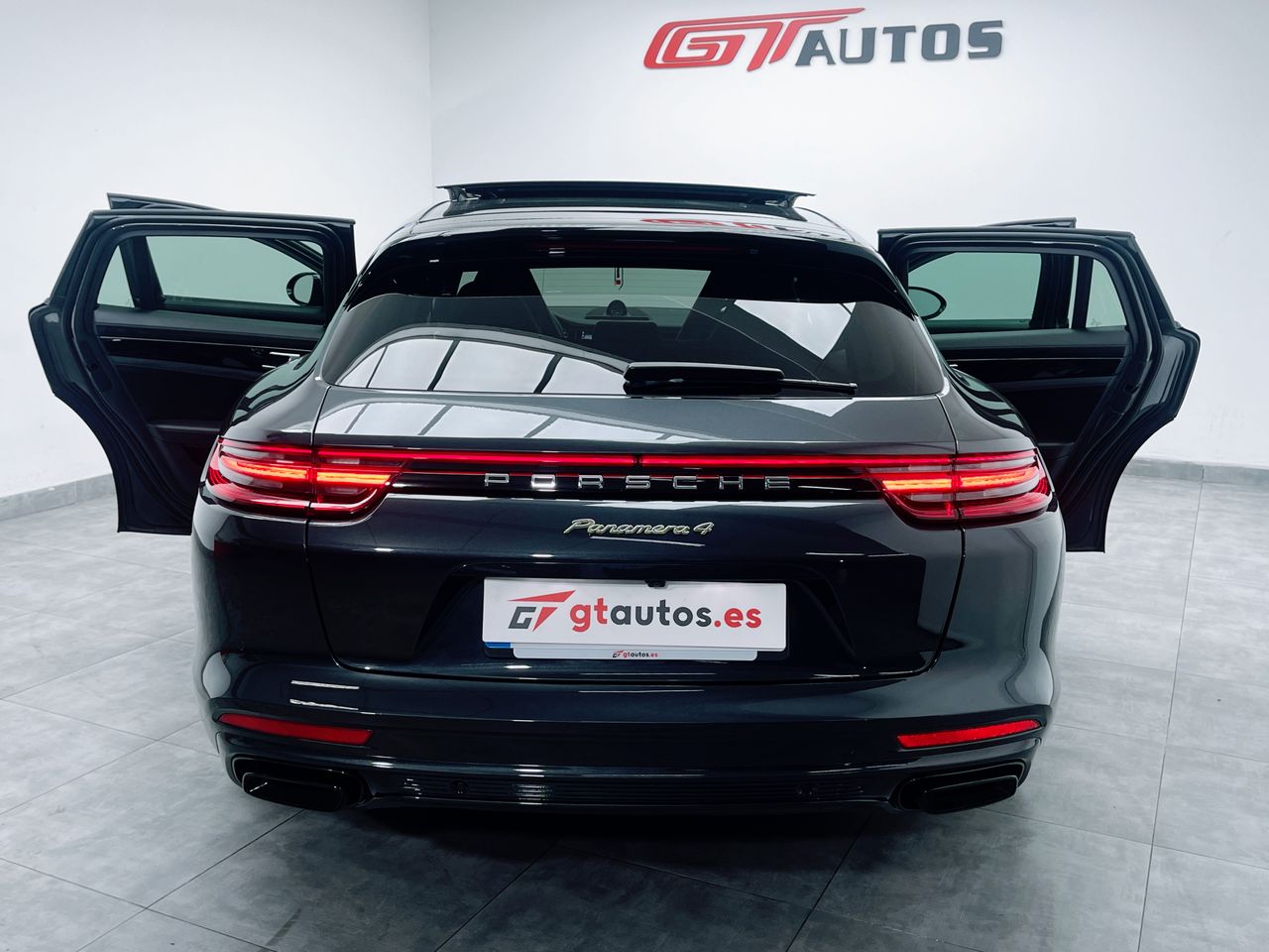 Foto Porsche Panamera 32