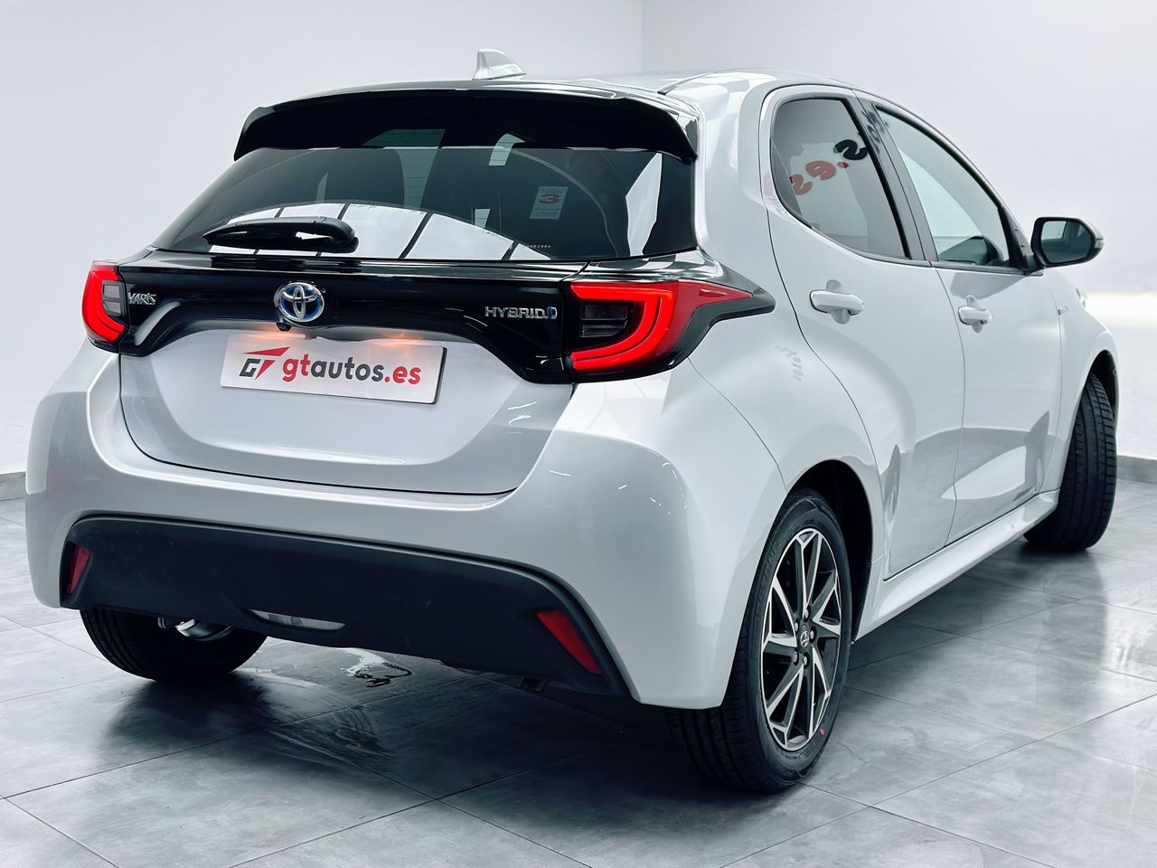 Foto Toyota Yaris 15