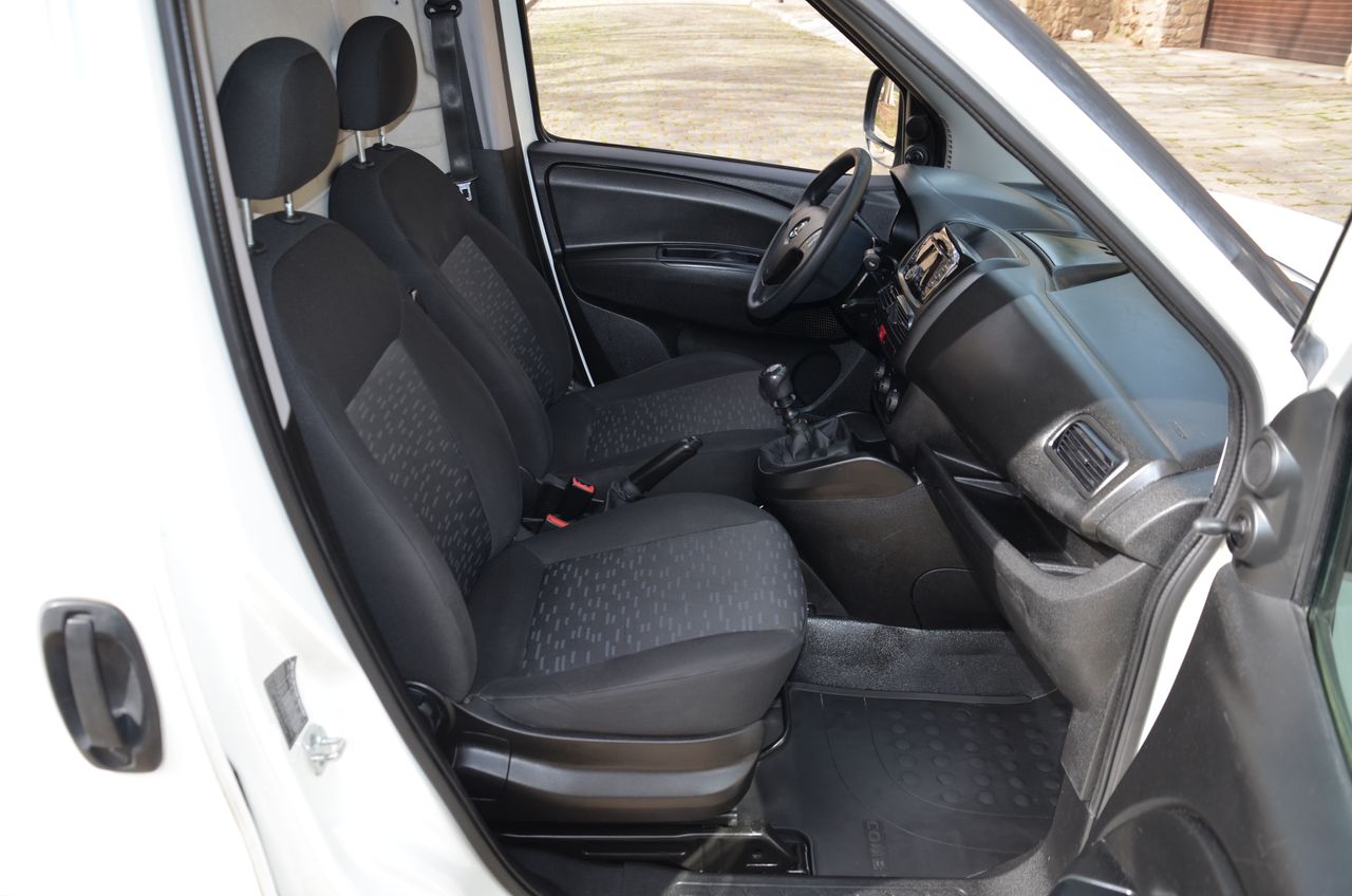 Foto Opel Combo 32