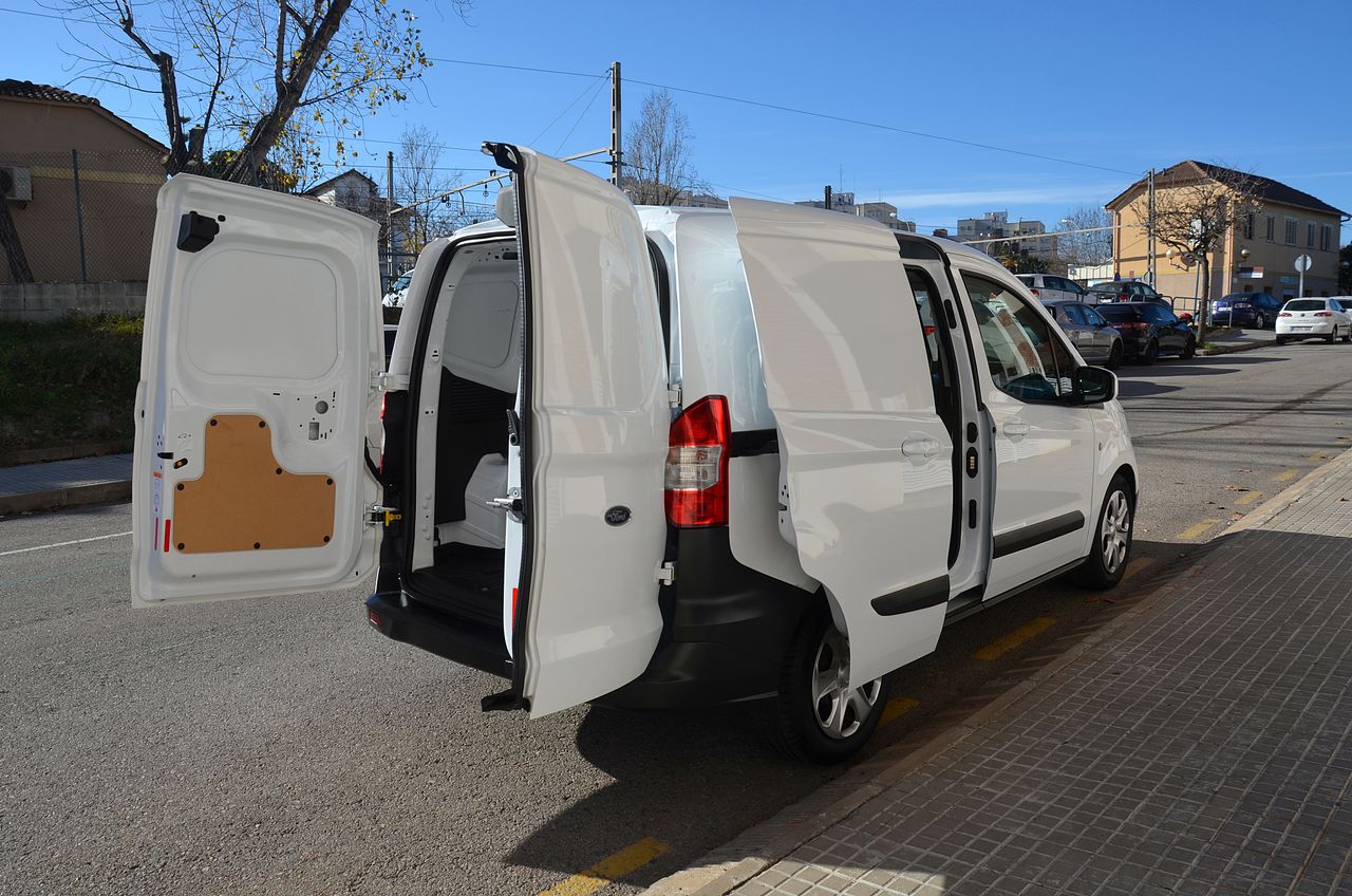 Foto Ford Transit  Courier 6