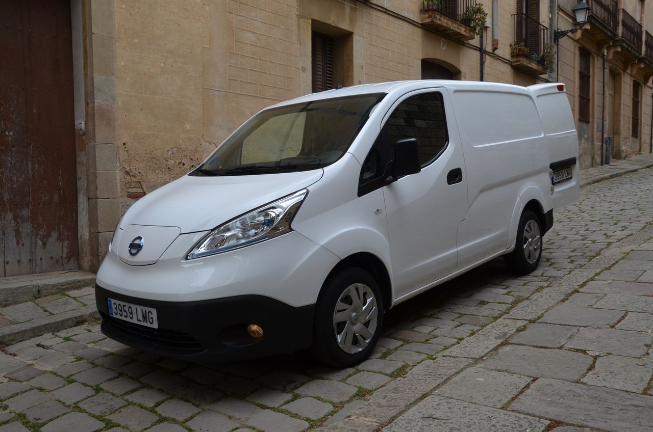 Foto Nissan e-NV200 15