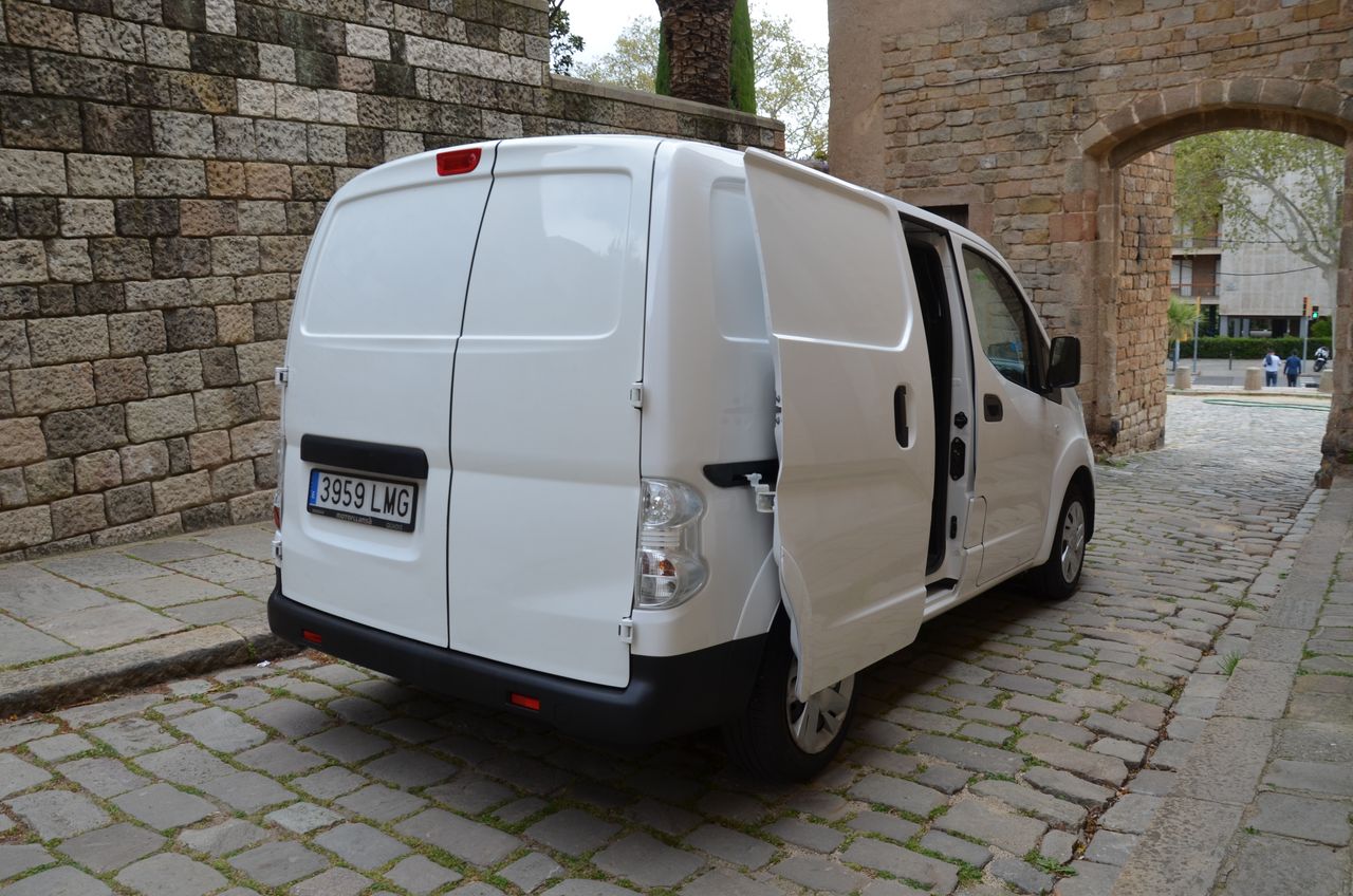Foto Nissan e-NV200 26
