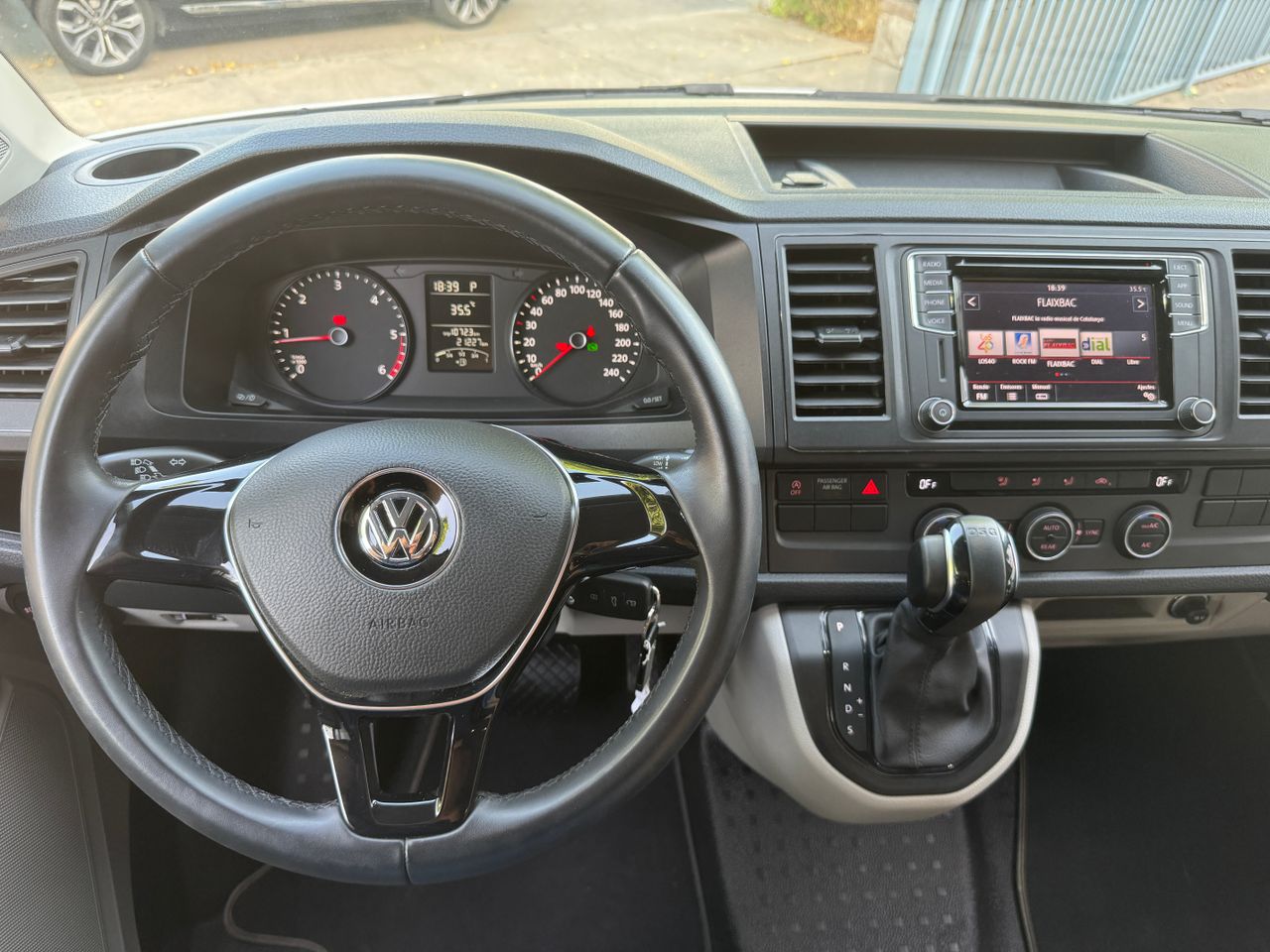 Foto Volkswagen Caravelle 9