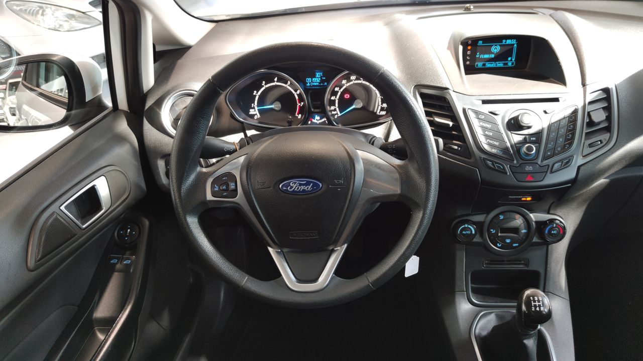 Foto Ford Fiesta 11