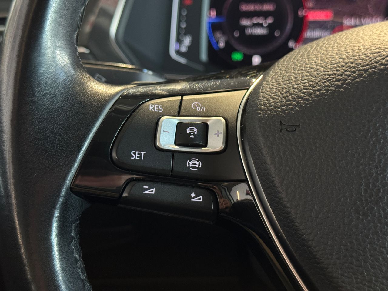 Foto Volkswagen Tiguan 14