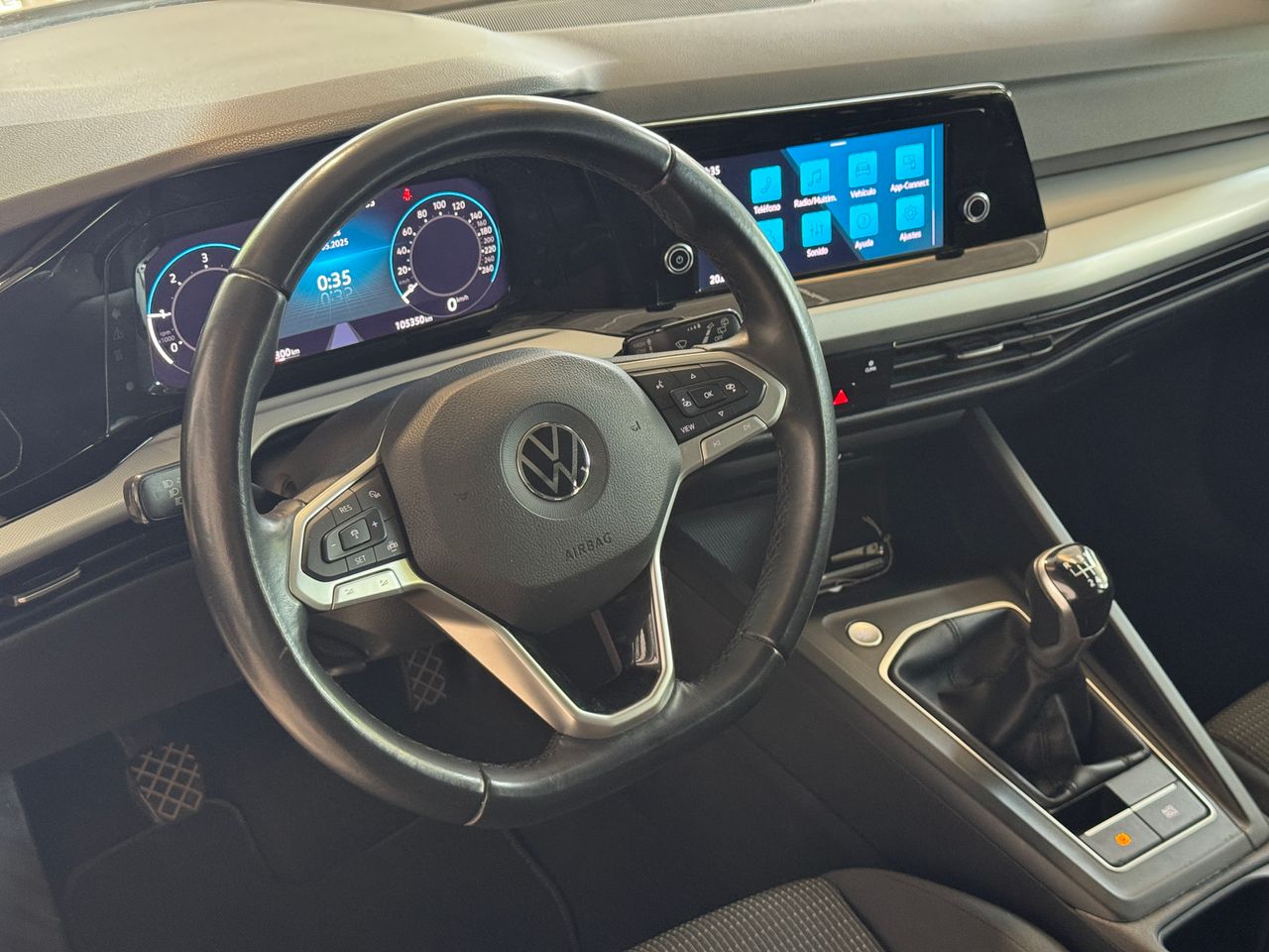 Foto Volkswagen Golf 8