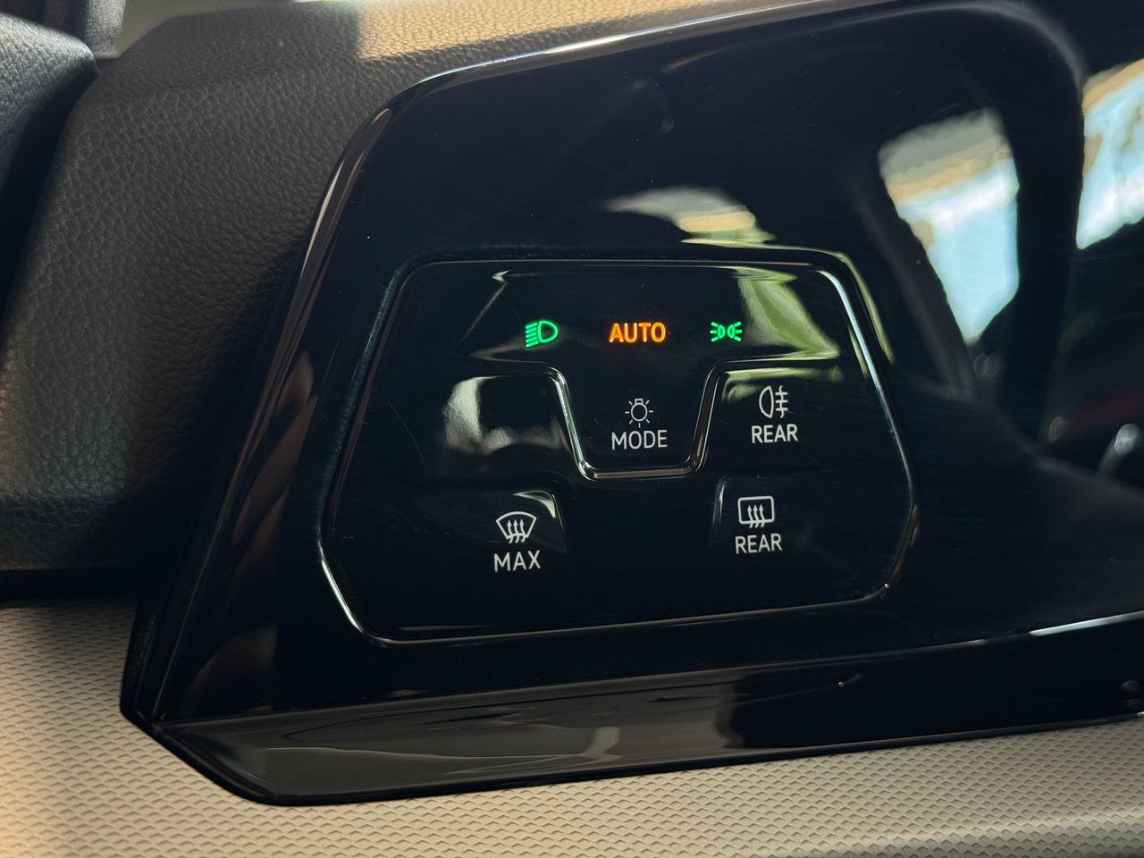 Foto Volkswagen Golf 16