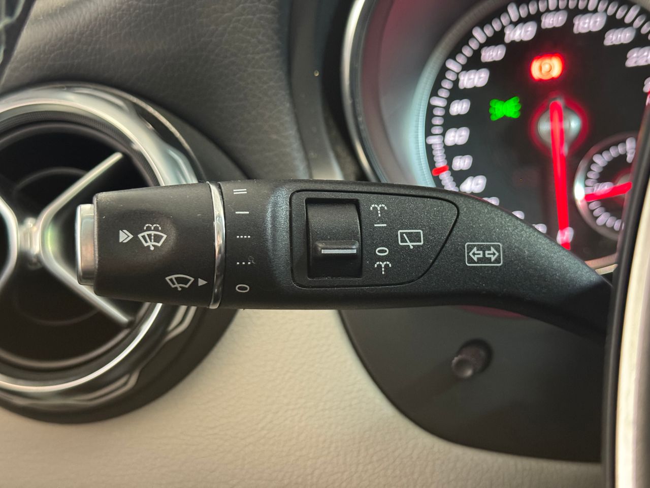 Foto Mercedes-Benz Clase GLA 17