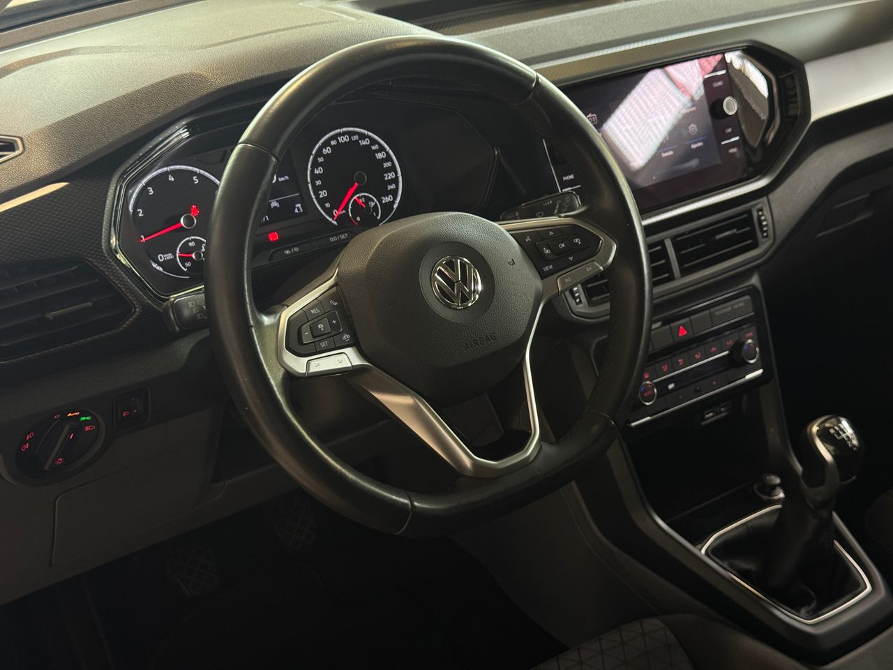 Foto Volkswagen T-Cross 8