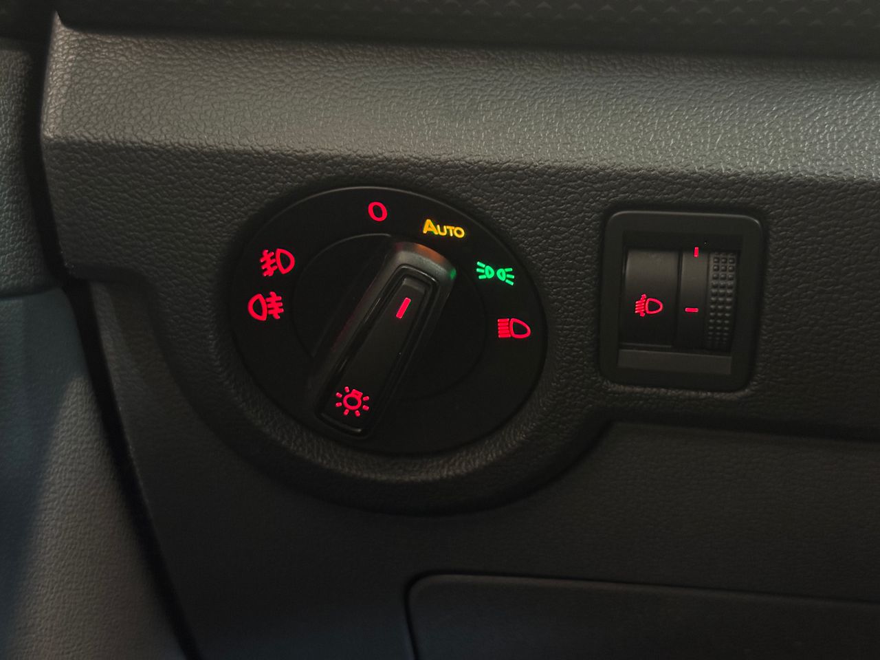 Foto Volkswagen T-Cross 16