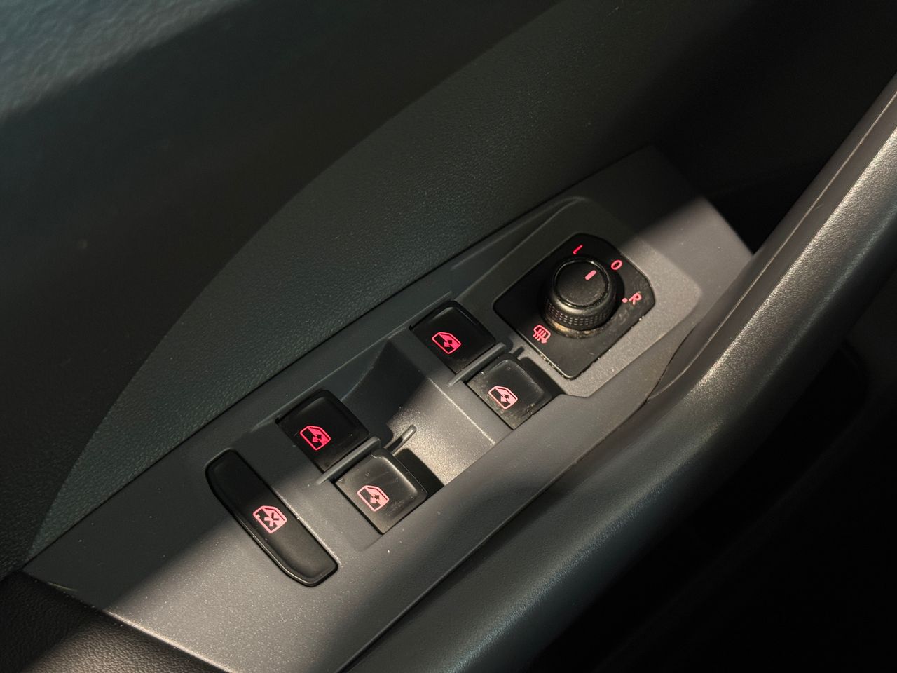 Foto Volkswagen T-Cross 19