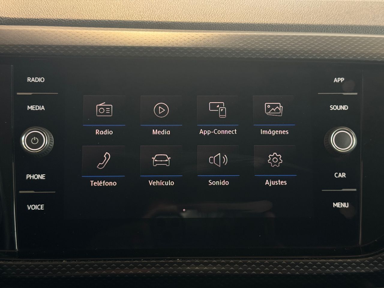 Foto Volkswagen T-Cross 20