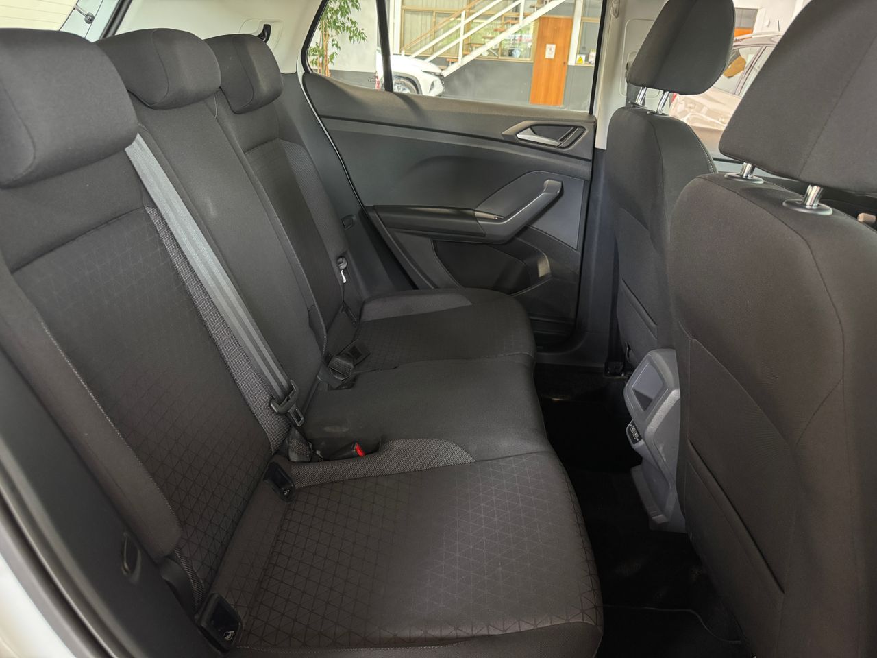 Foto Volkswagen T-Cross 31