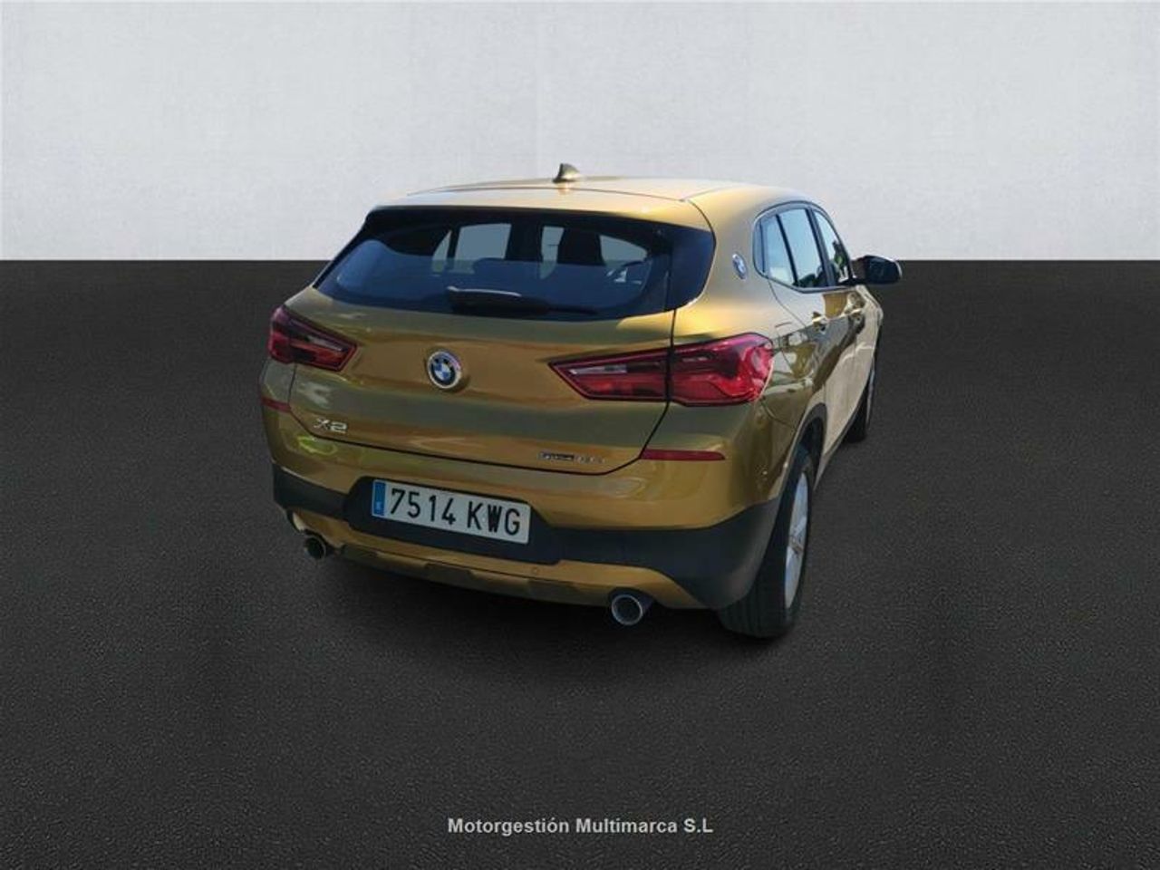 Foto BMW X2 4