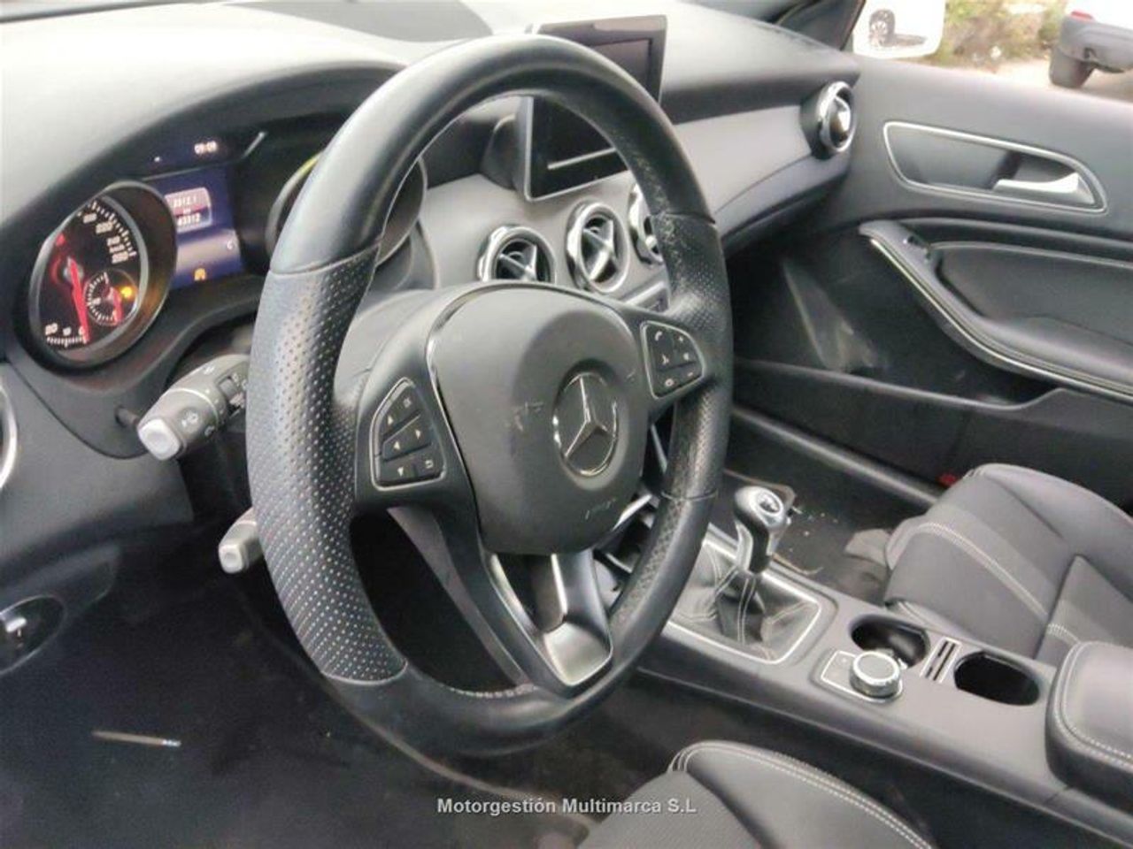 Foto Mercedes-Benz Clase GLA 7
