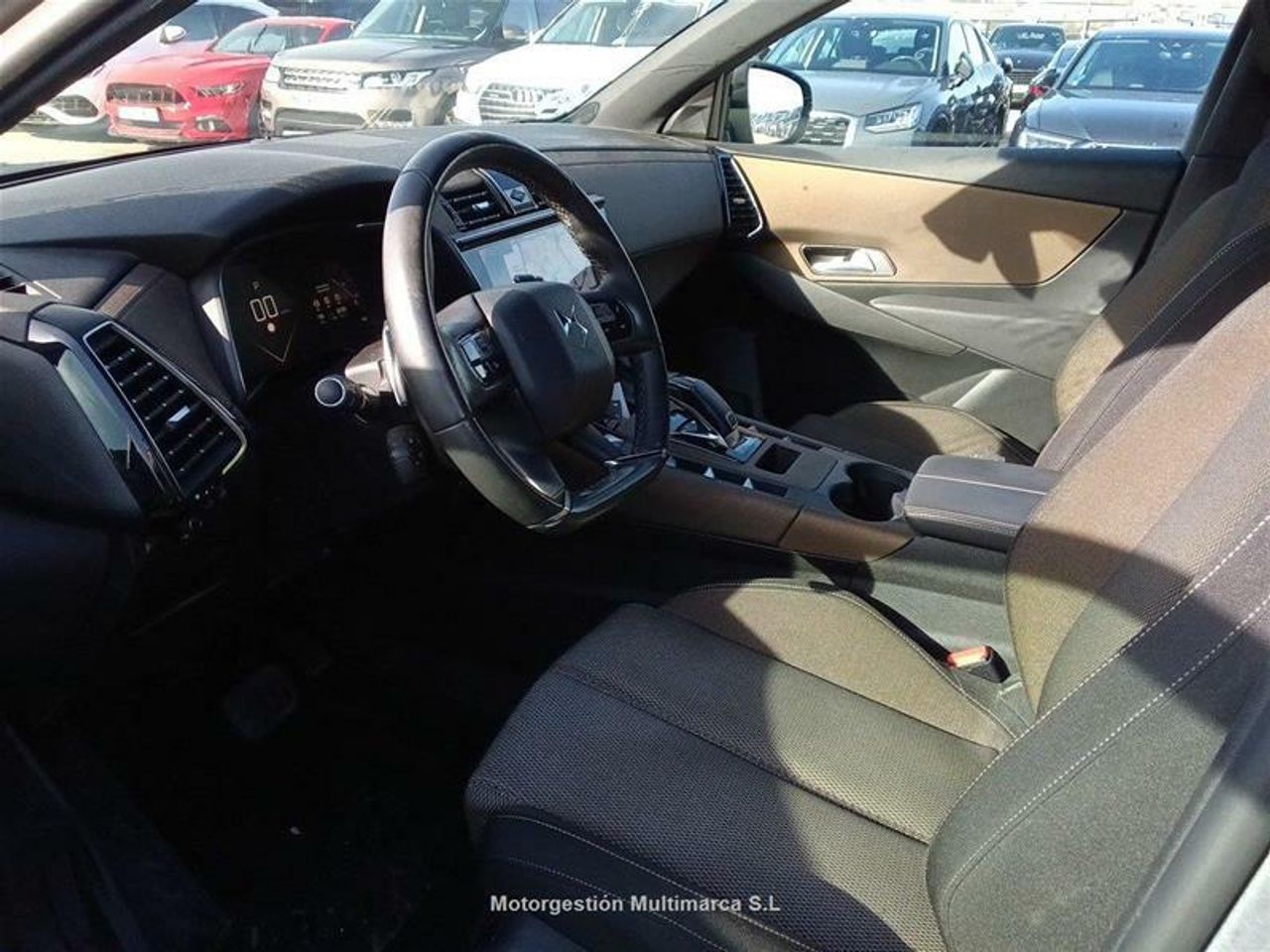 Foto DS Automobiles DS 7 7
