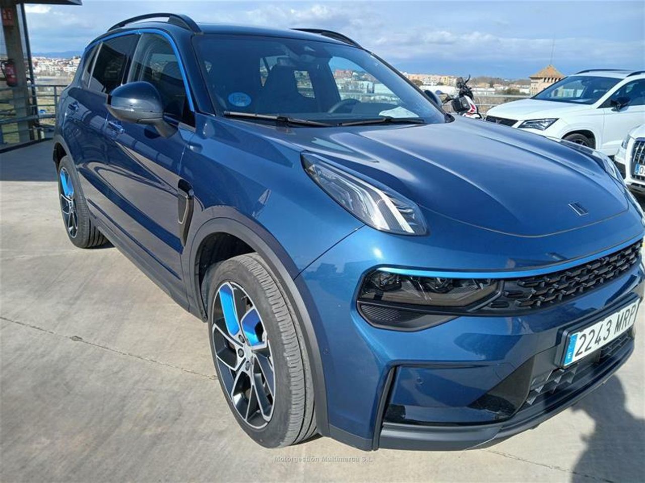 Foto LYNK&CO 01 11