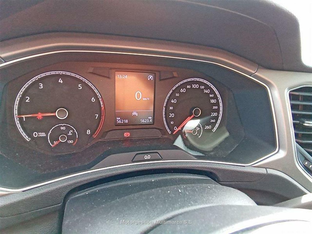 Foto Volkswagen T-Roc 8
