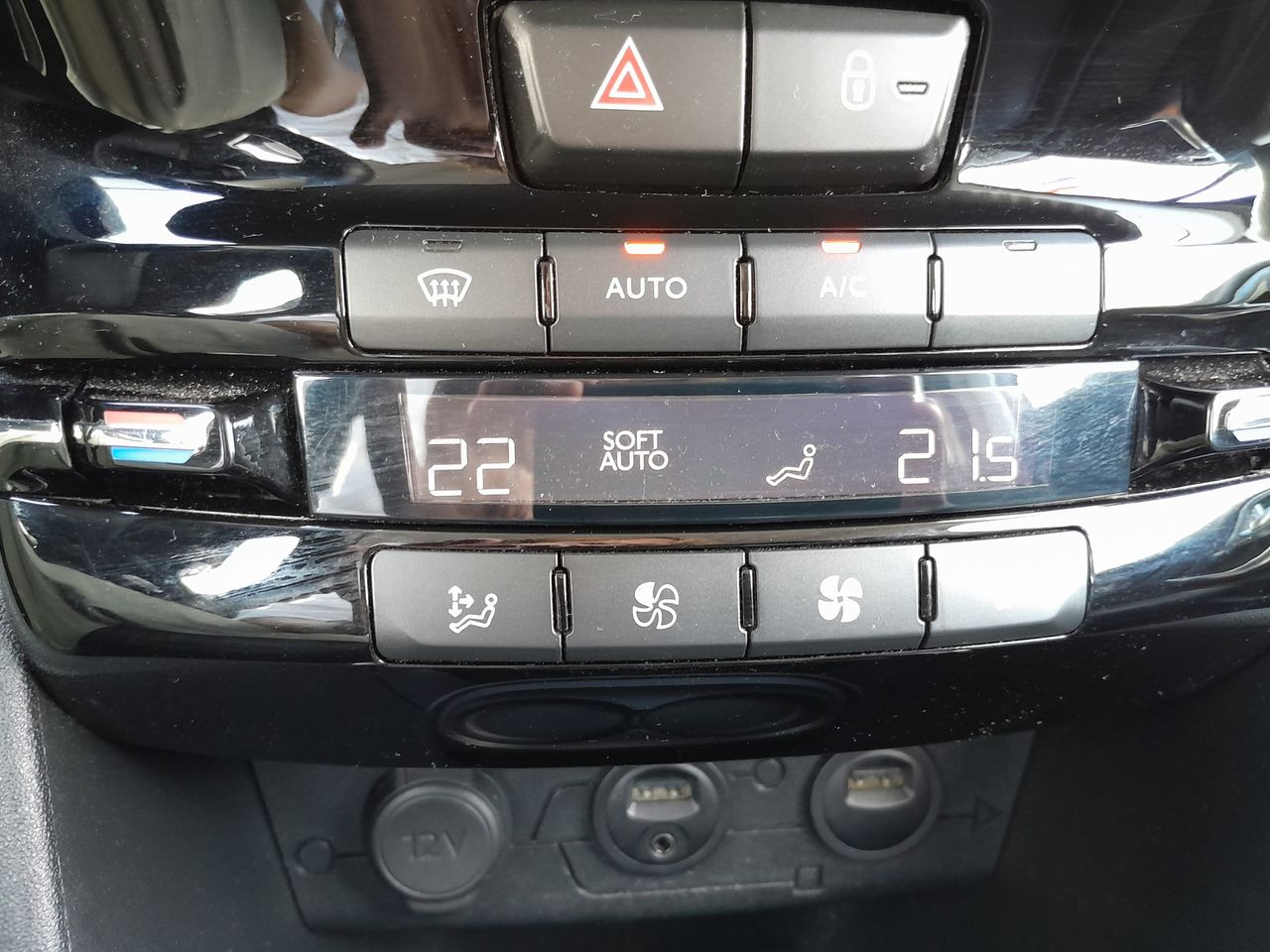 Foto Peugeot 2008 8