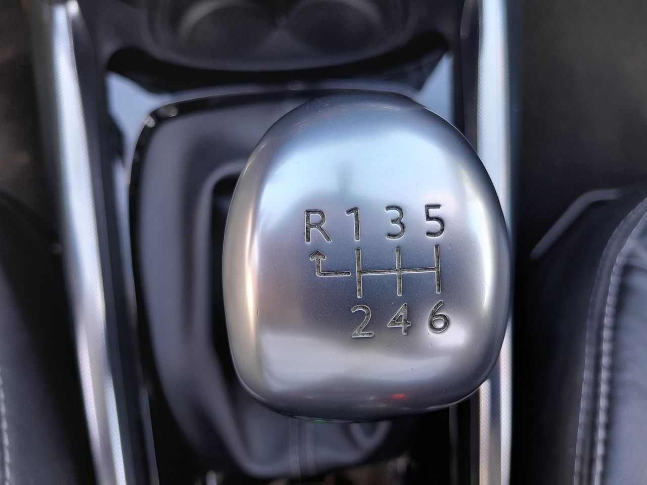 Foto Peugeot 2008 11