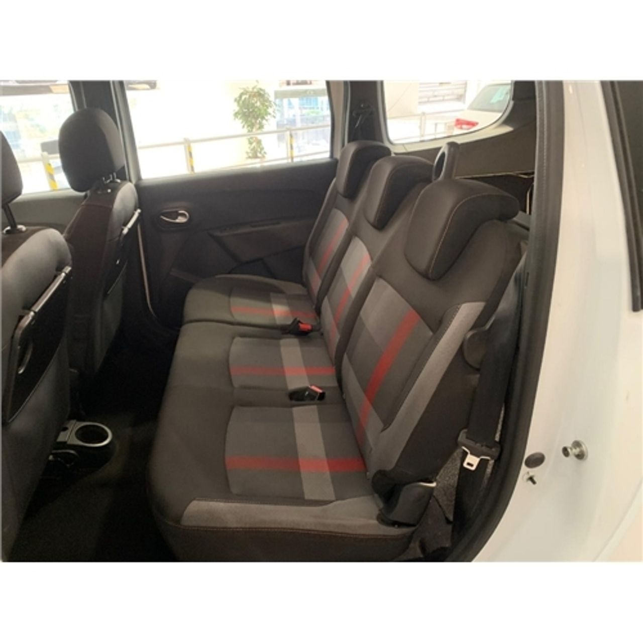 Foto Dacia Lodgy 10