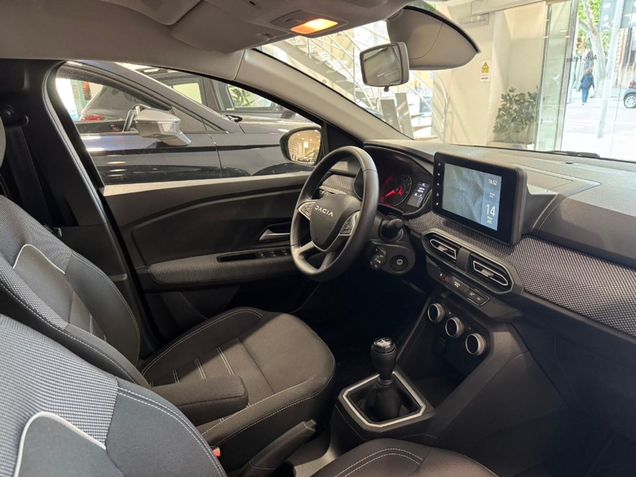 Foto Dacia Sandero 10