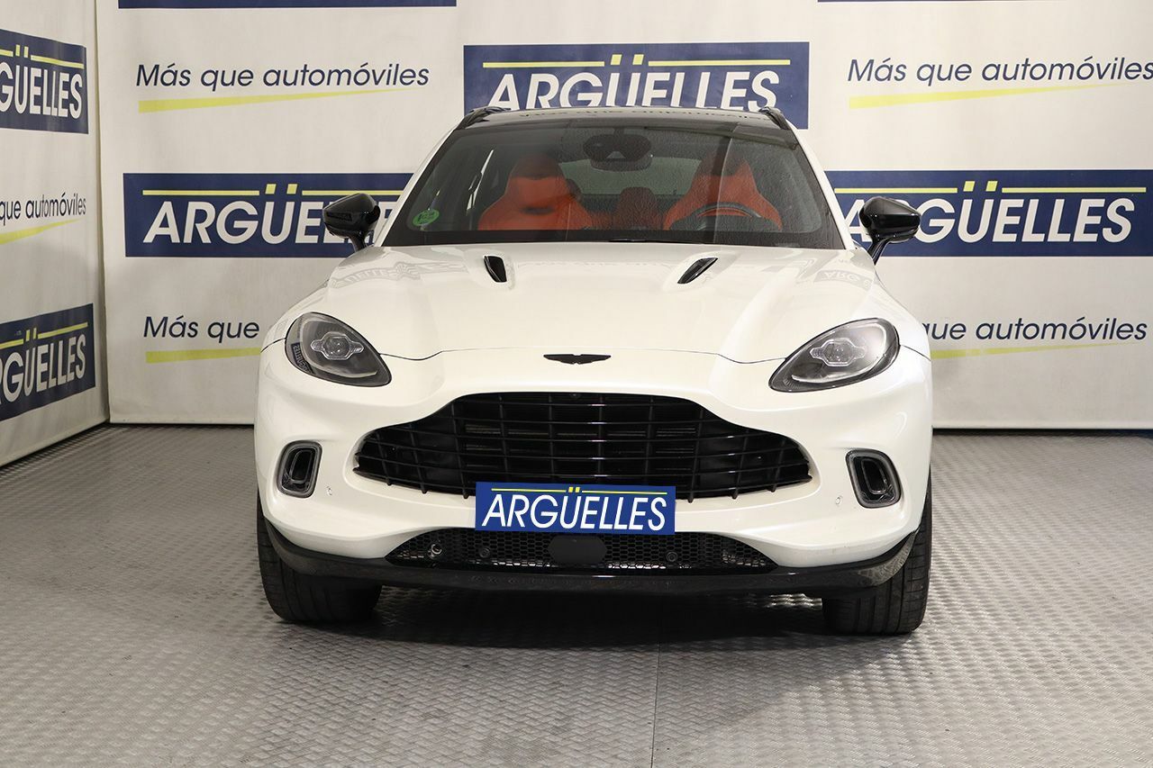 Foto Aston martin DBX 2