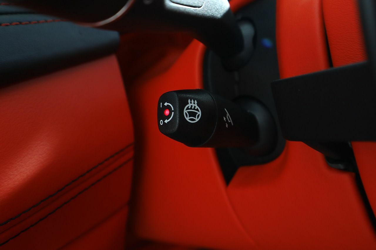 Foto Aston martin DBX 33