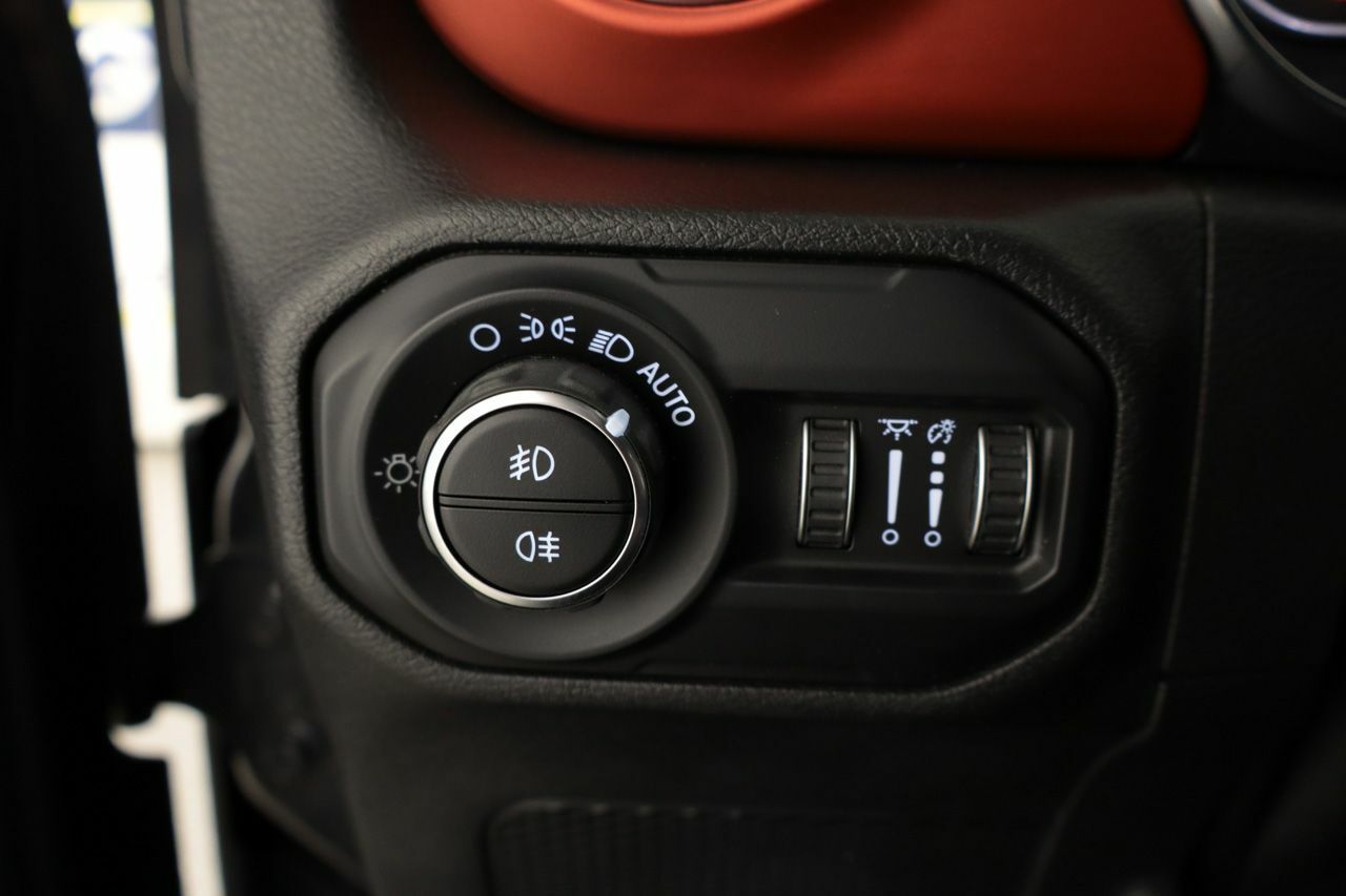 Foto Jeep Wrangler 32