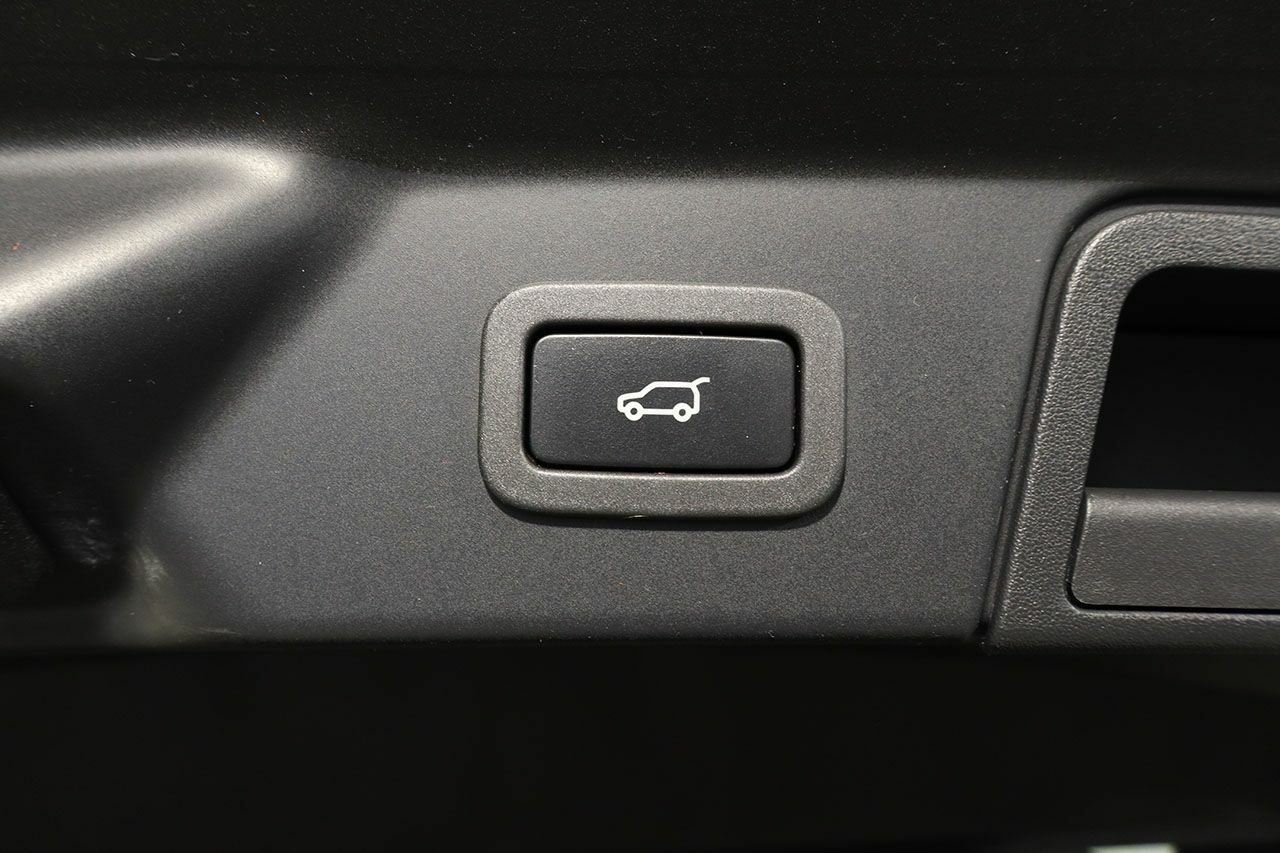 Foto Land-Rover Range Rover Velar 30