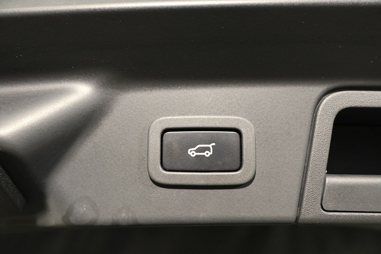 Foto Land-Rover Range Rover Velar 30