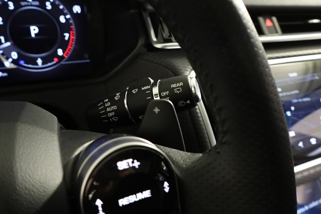 Foto Land-Rover Range Rover Velar 37