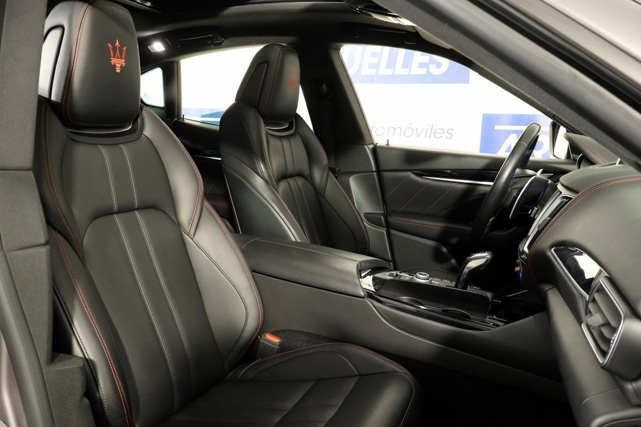 Foto Maserati Levante 8