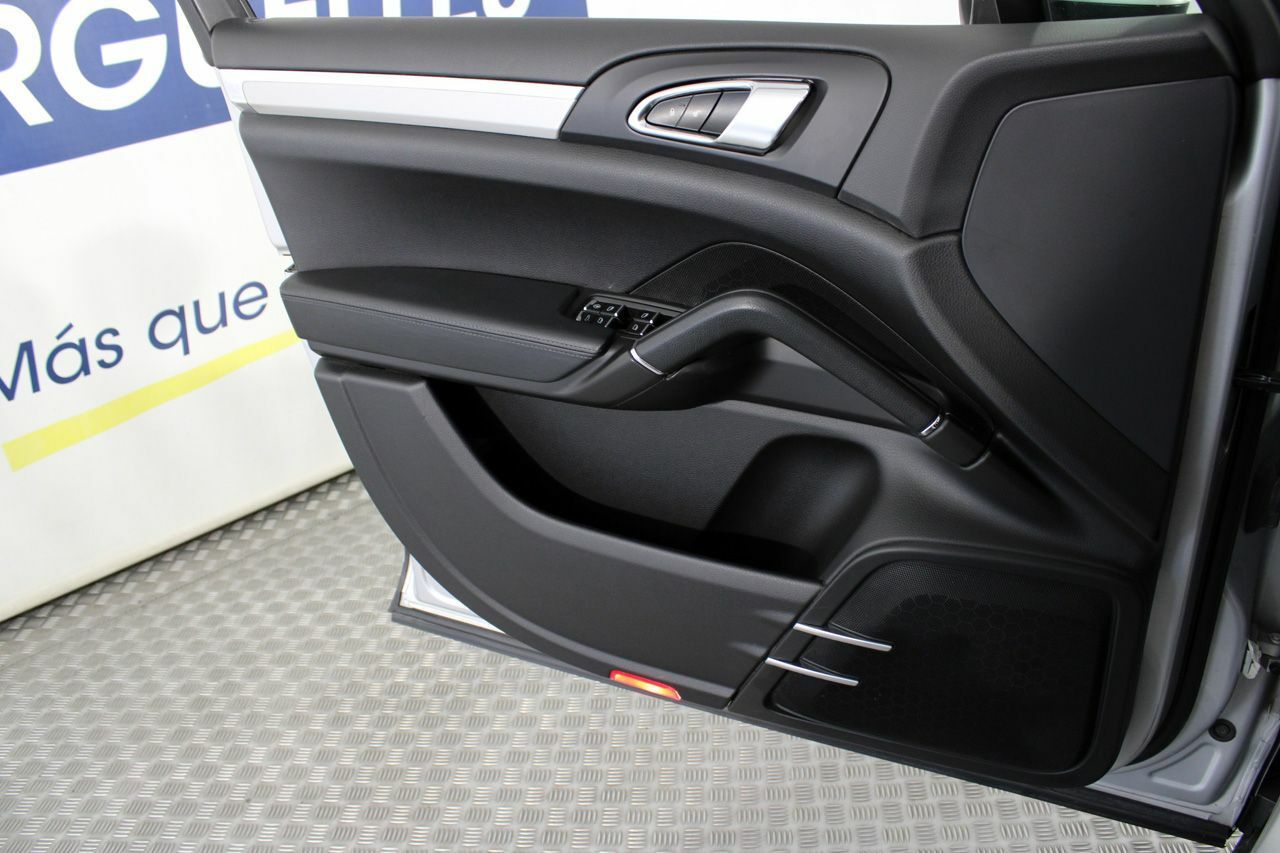 Foto Porsche Cayenne 32