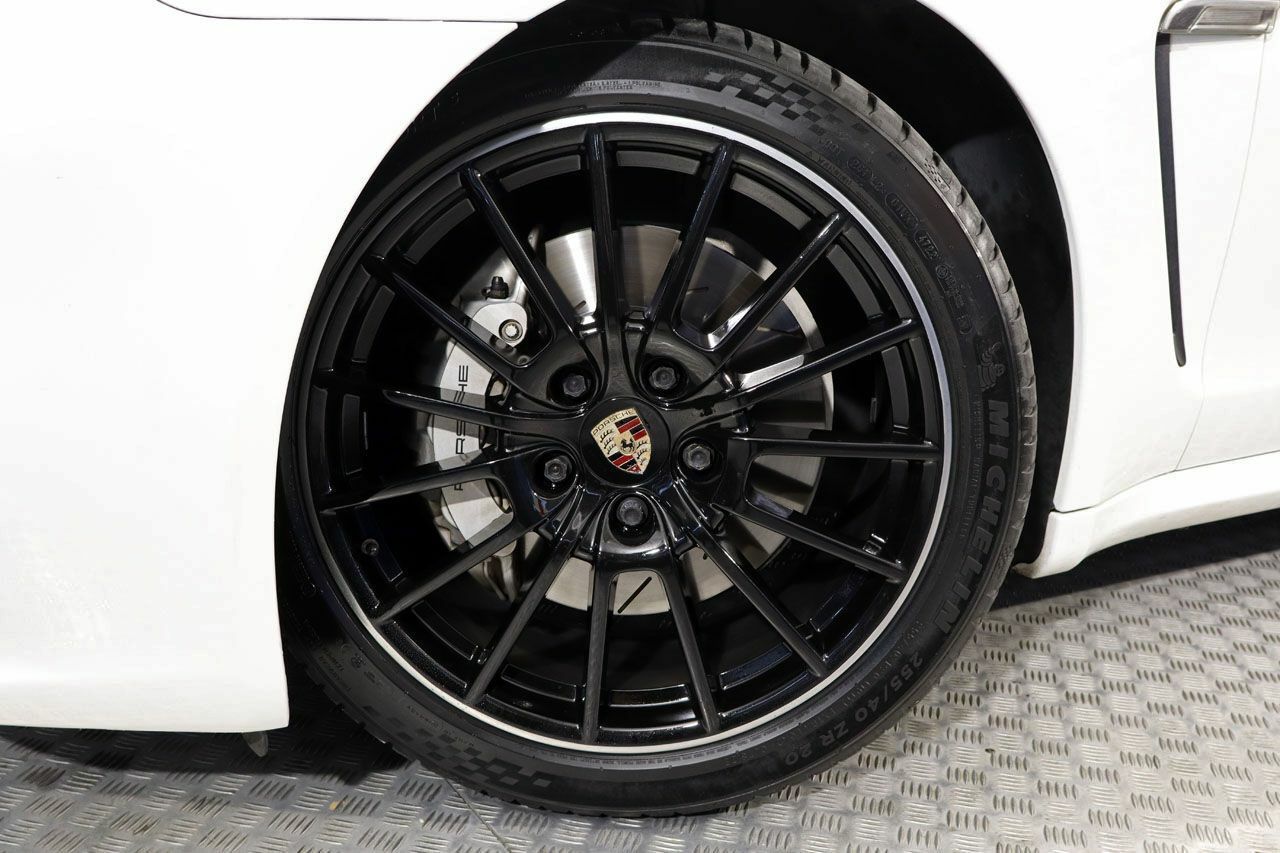 Foto Porsche Panamera 32