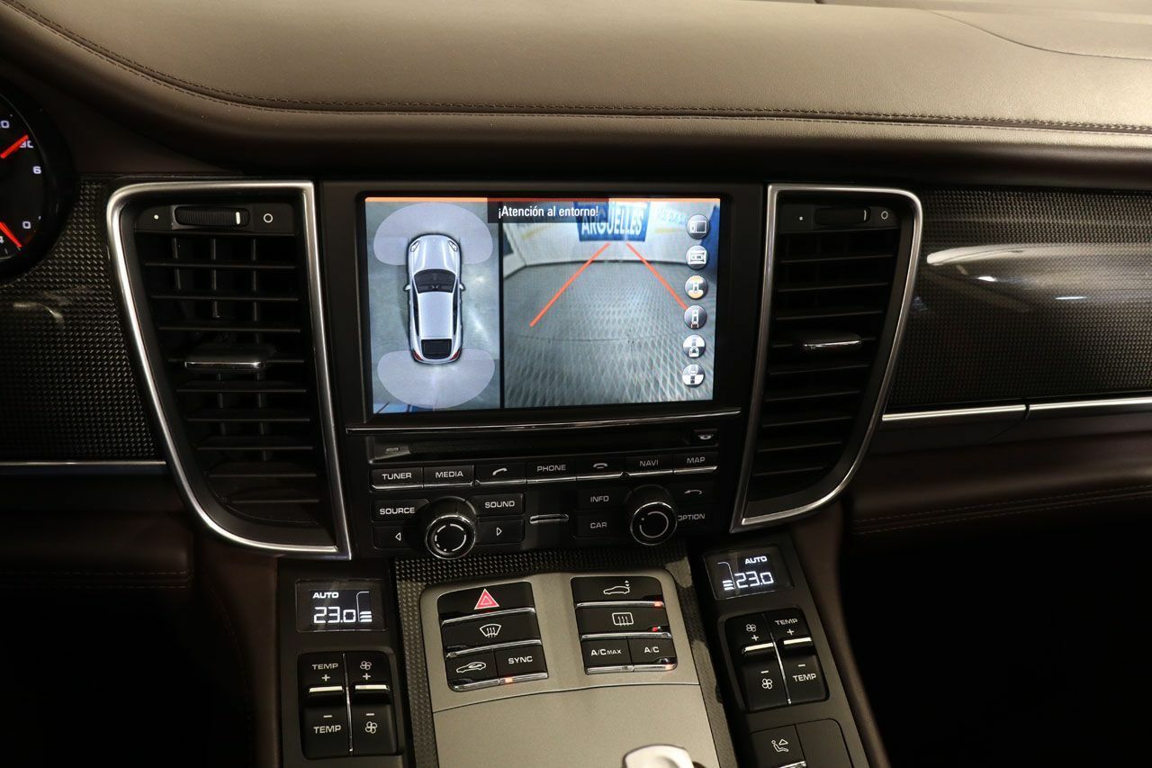 Foto Porsche Panamera 36