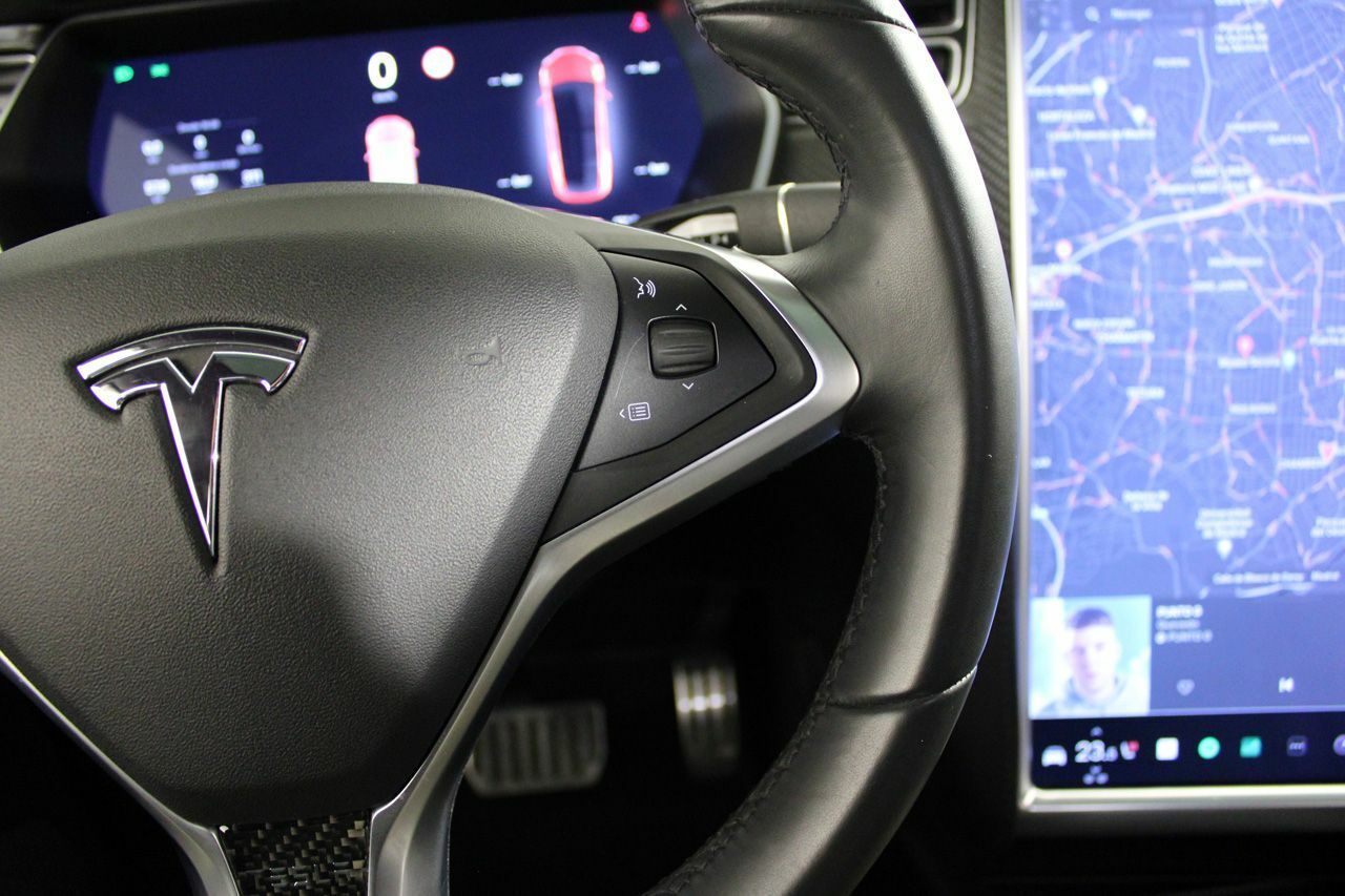 Foto Tesla Model X 30