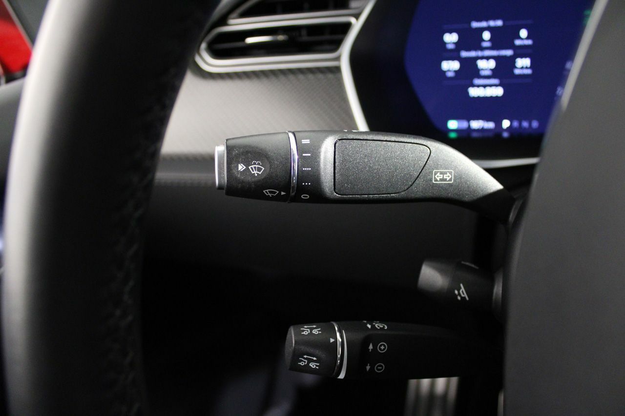 Foto Tesla Model X 32