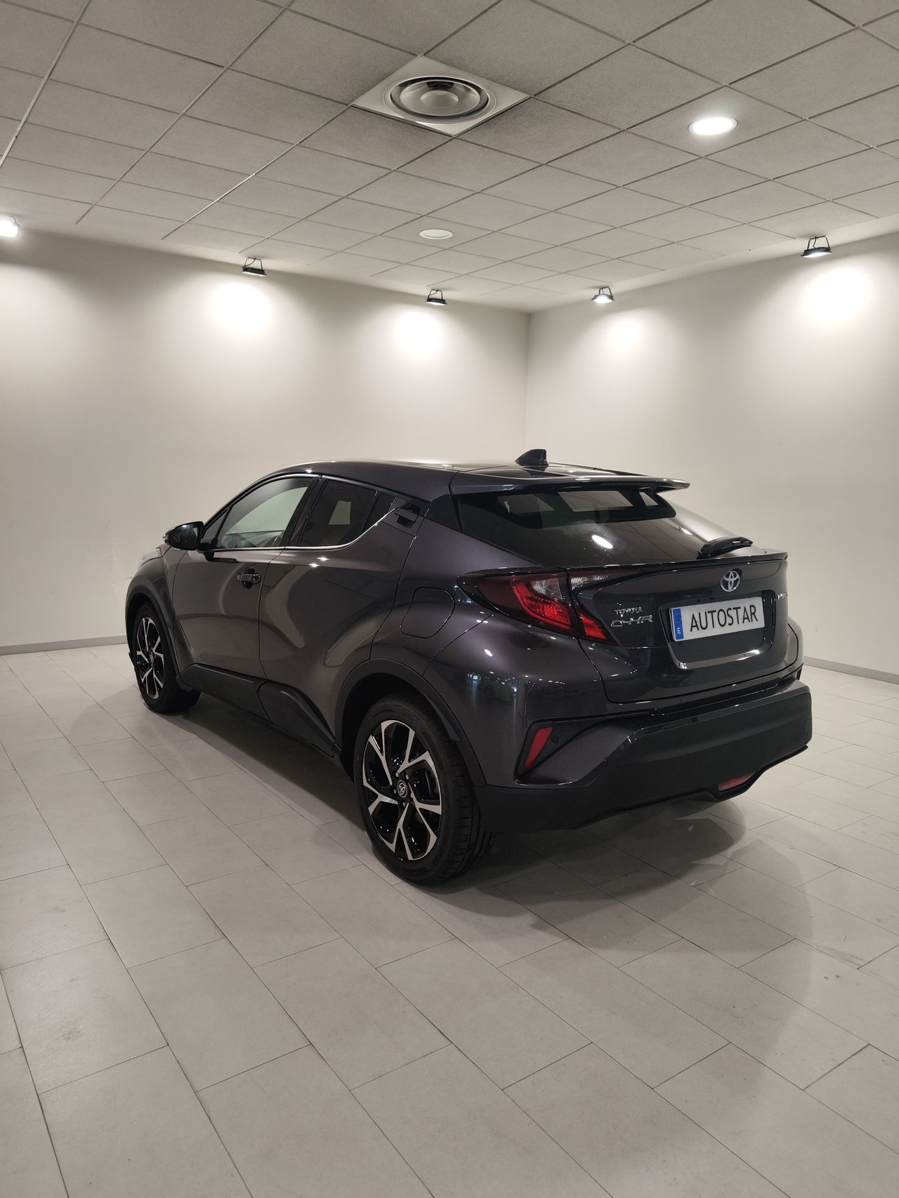 Foto Toyota C-HR 12