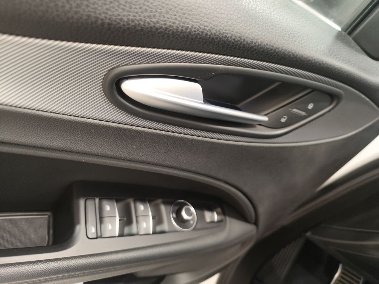 Foto Alfa Romeo Stelvio 8
