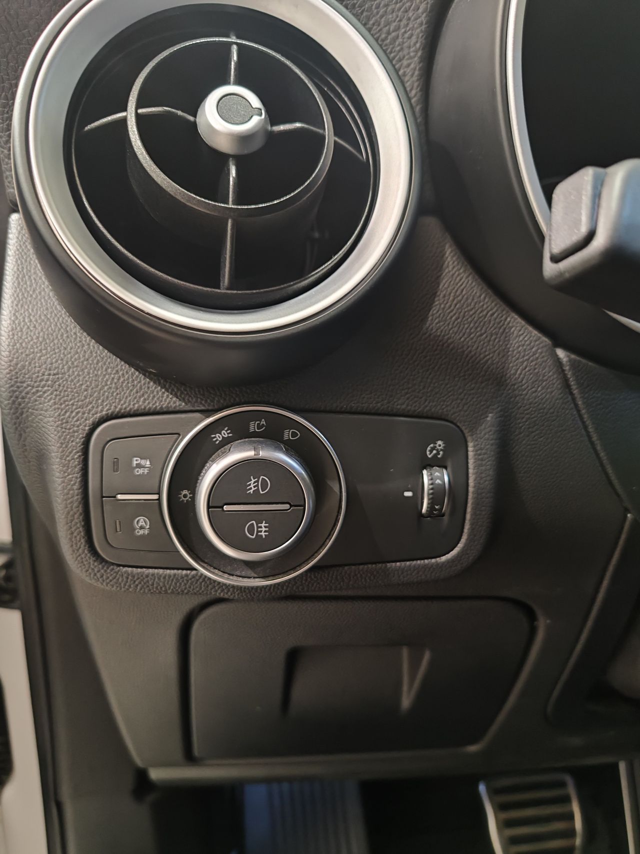 Foto Alfa Romeo Stelvio 9
