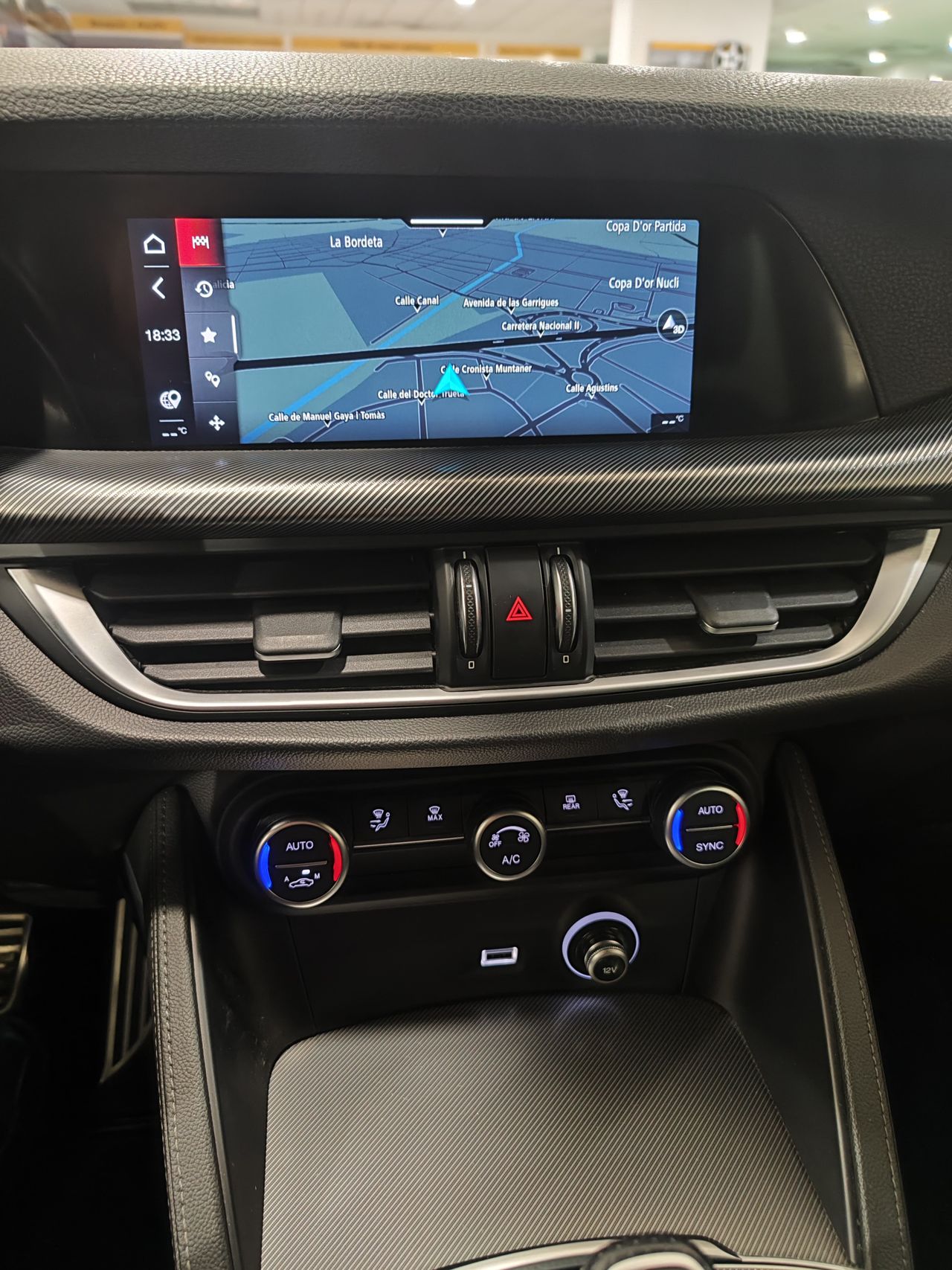 Foto Alfa Romeo Stelvio 14