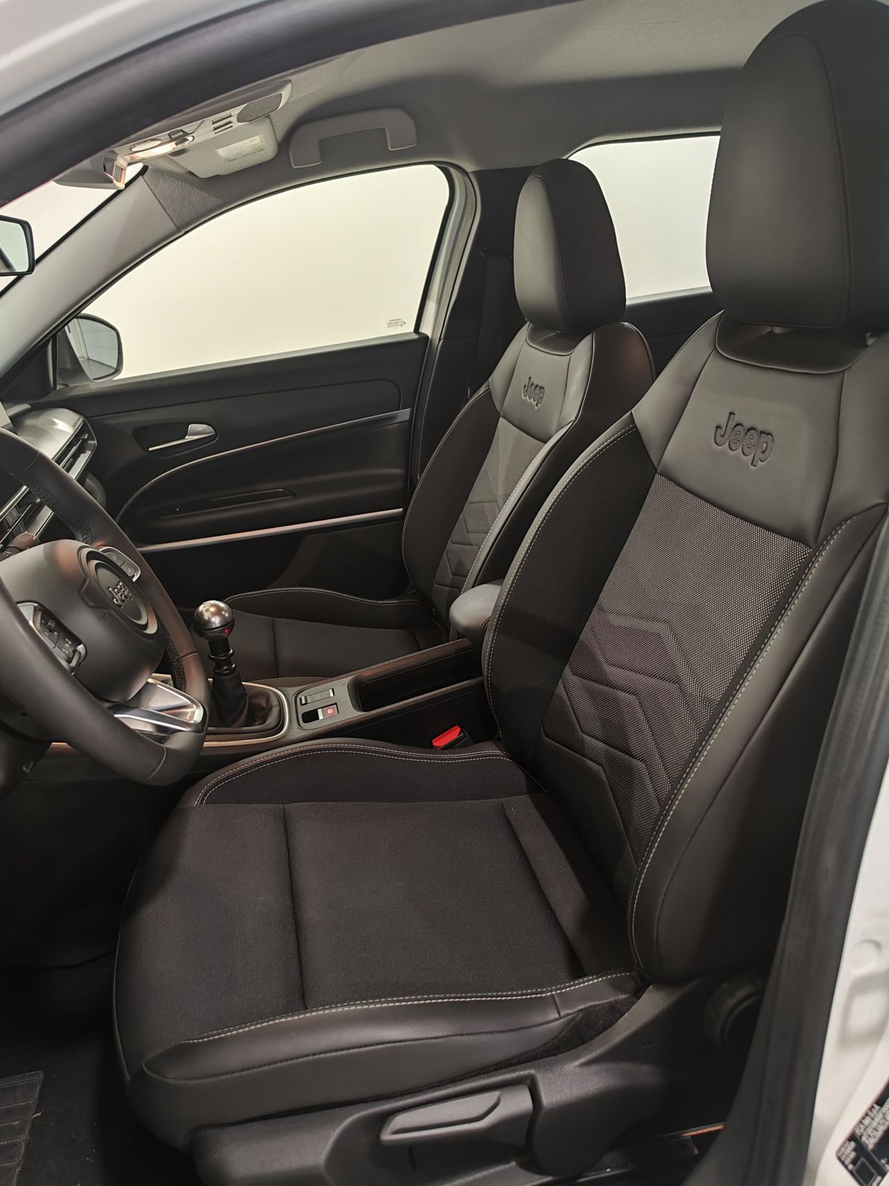Foto Jeep Avenger 8