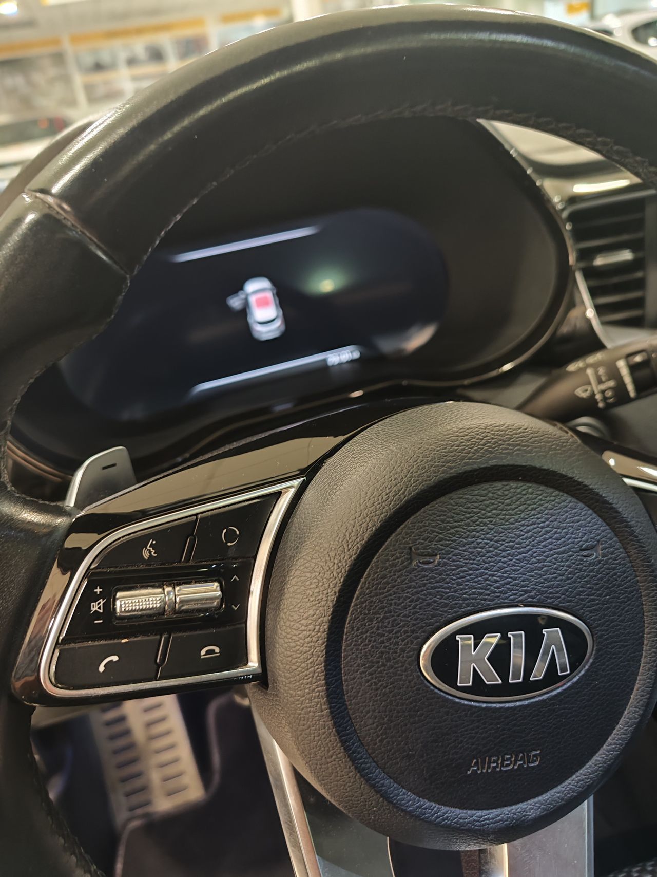 Foto Kia XCeed 12
