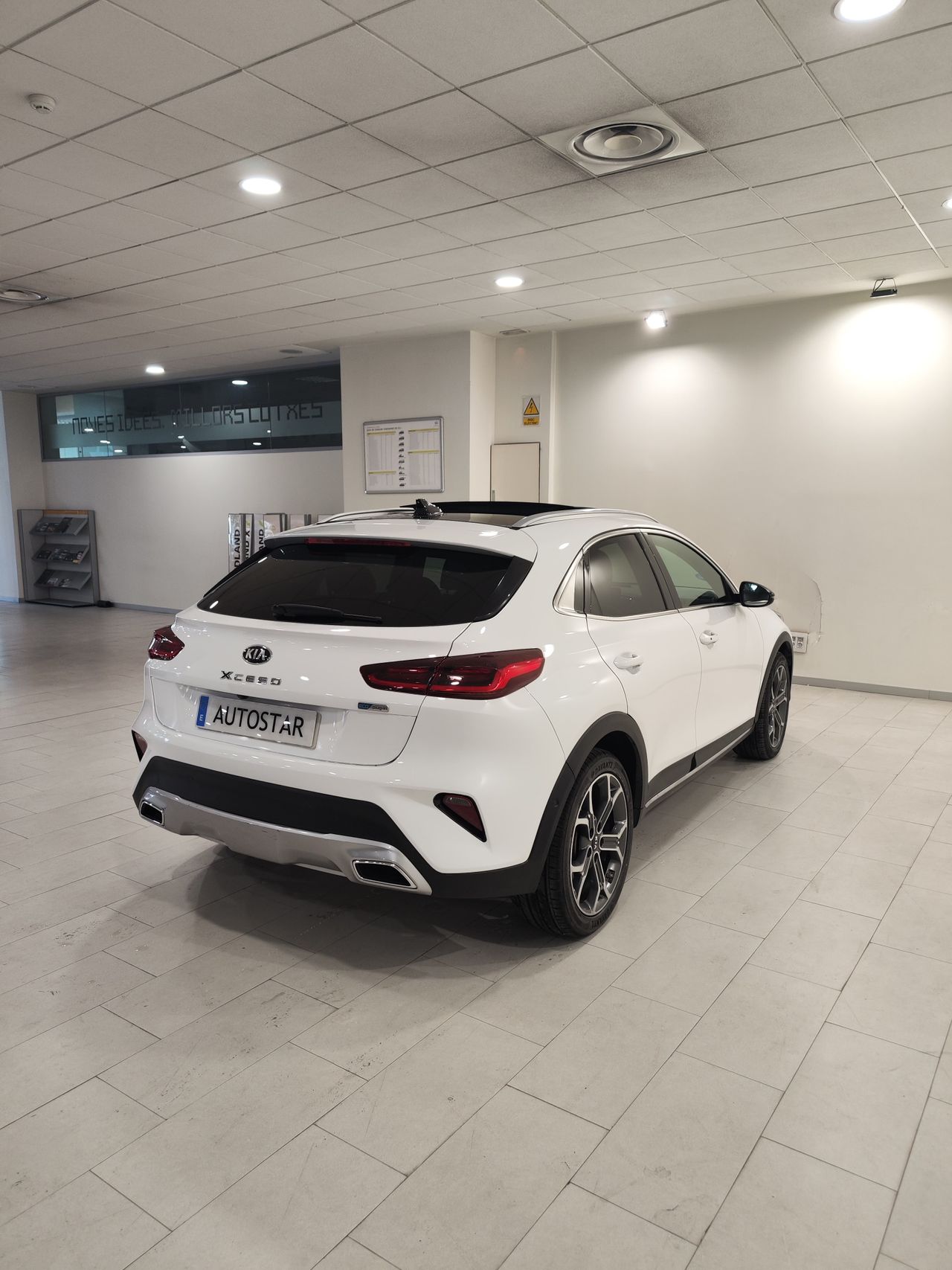 Foto Kia XCeed 21